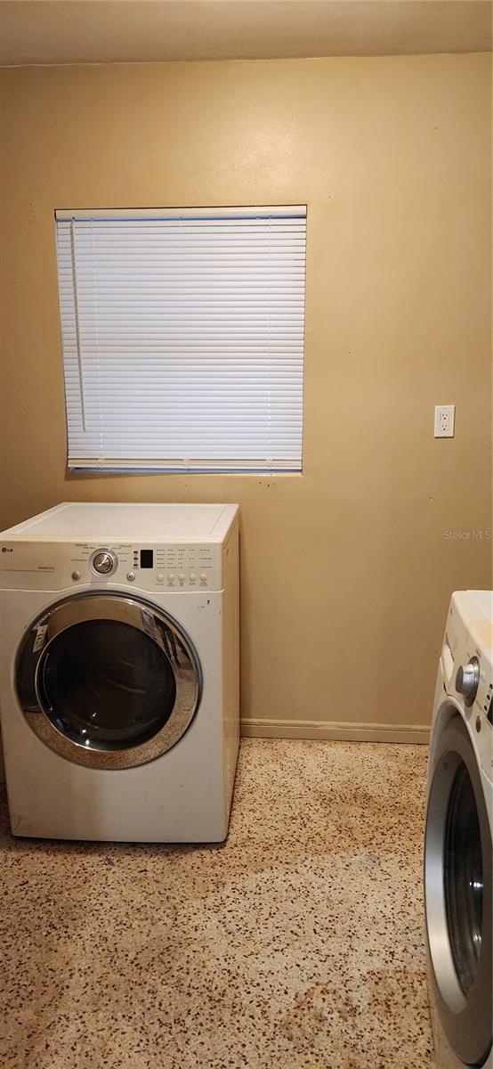 Image 18 of 29 For 6335 Alaska Avenue