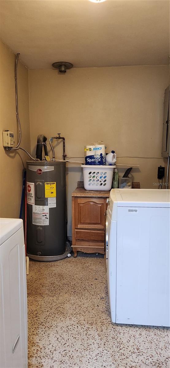 Image 19 of 29 For 6335 Alaska Avenue