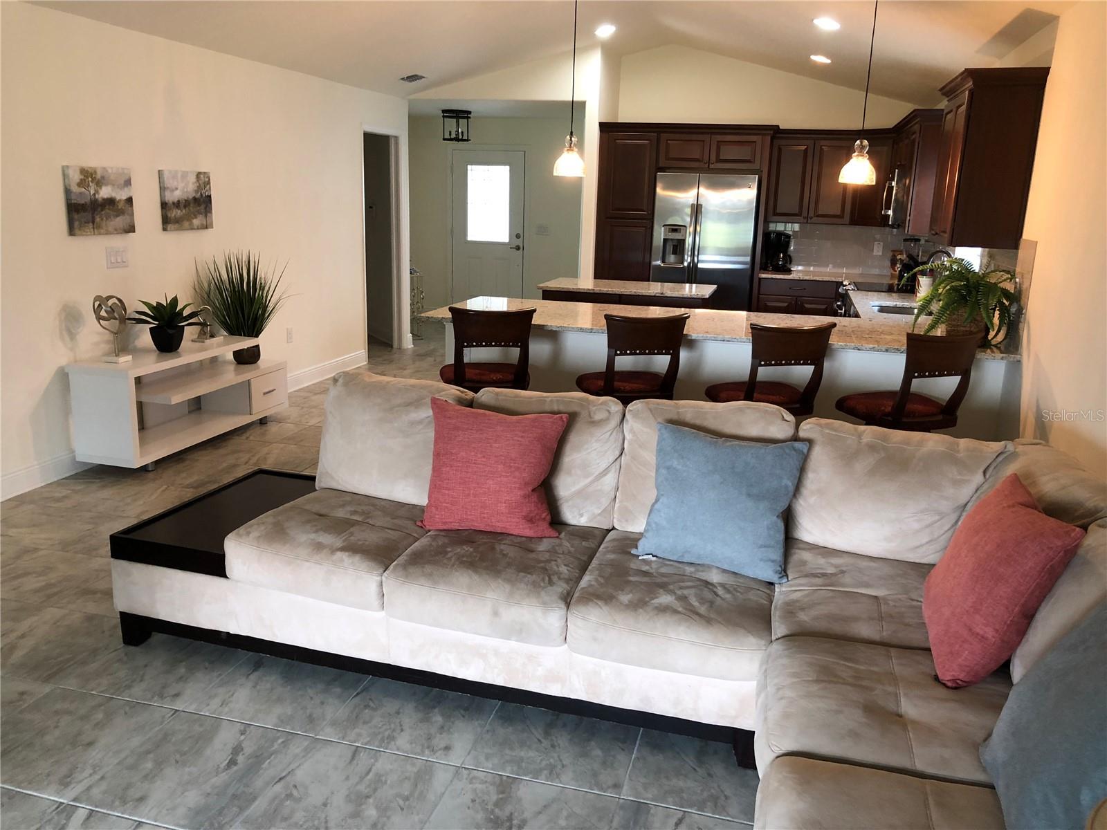 Image 6 of 26 For 30511 Island Club Drive