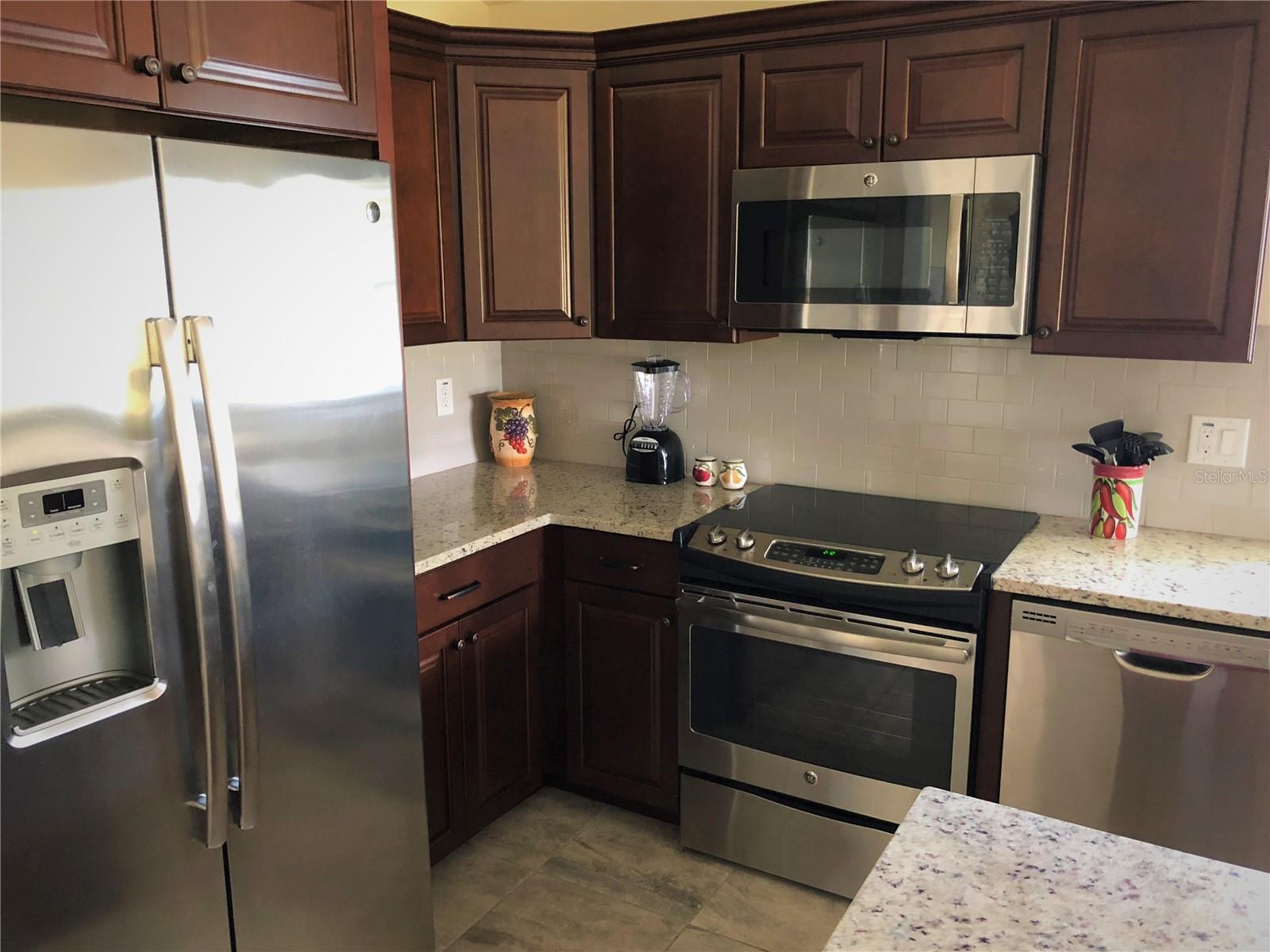 Image 7 of 26 For 30511 Island Club Drive