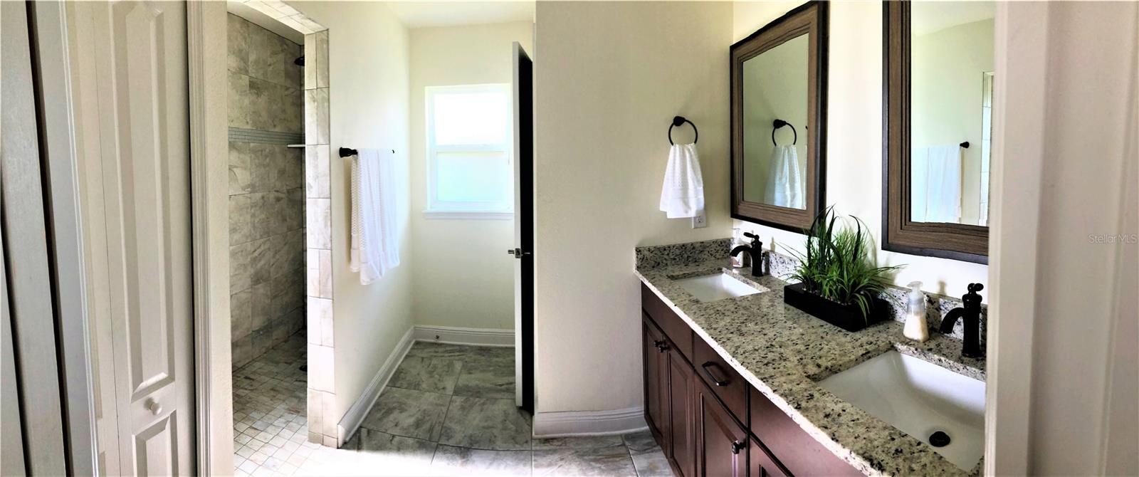 Image 8 of 26 For 30511 Island Club Drive