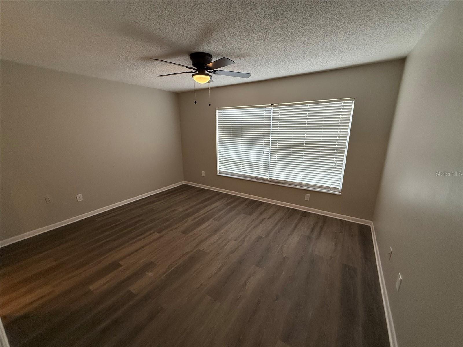 Image 17 of 34 For 14731 Pine Glen Circle