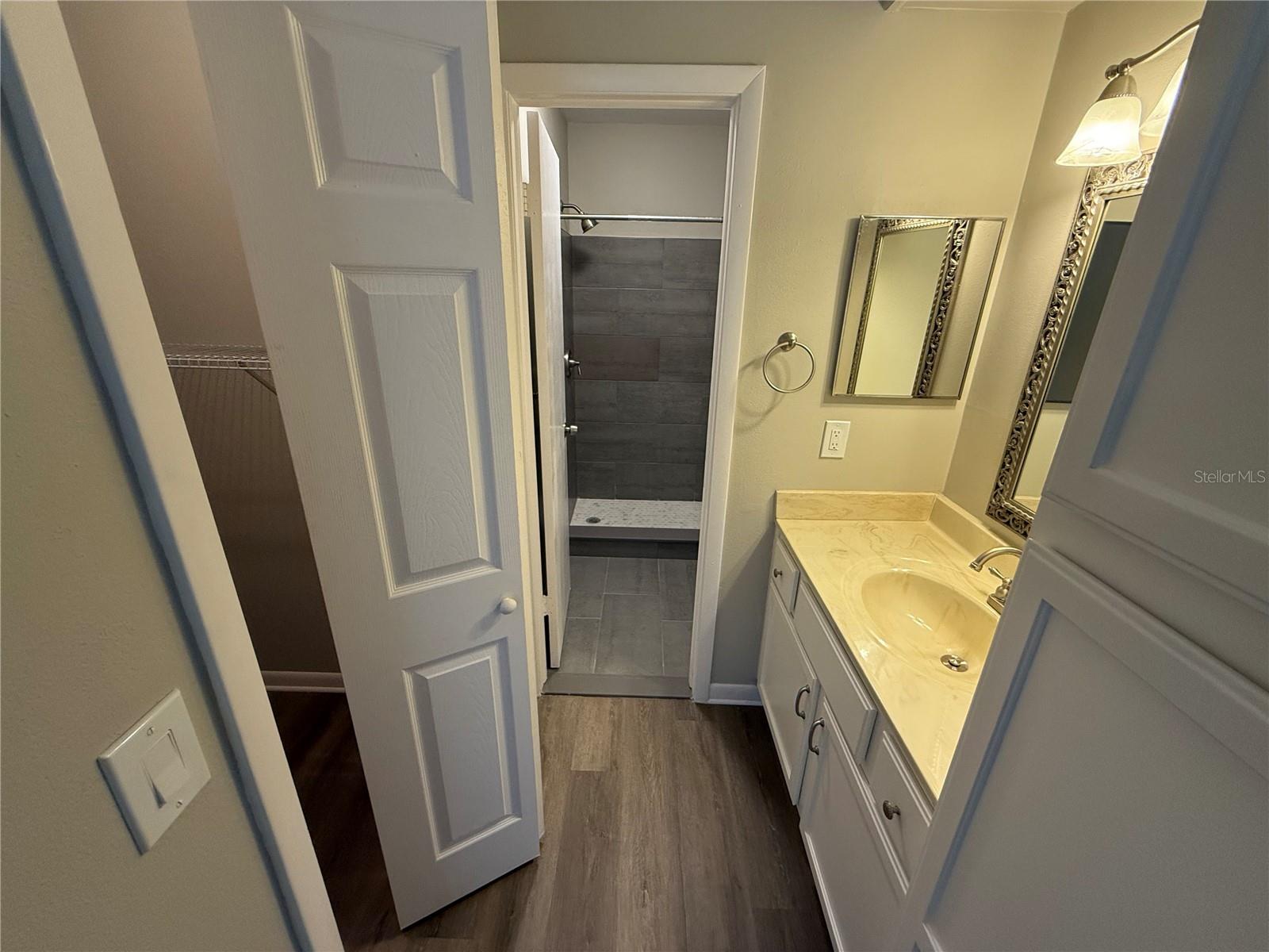 Image 23 of 34 For 14731 Pine Glen Circle