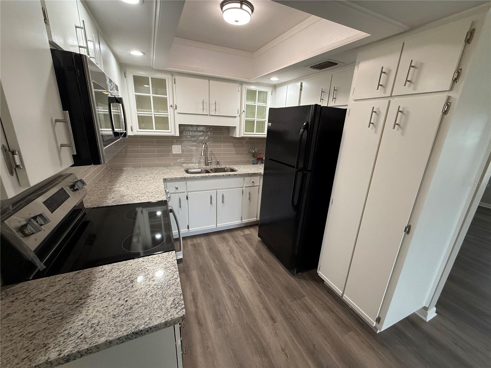 Image 5 of 34 For 14731 Pine Glen Circle