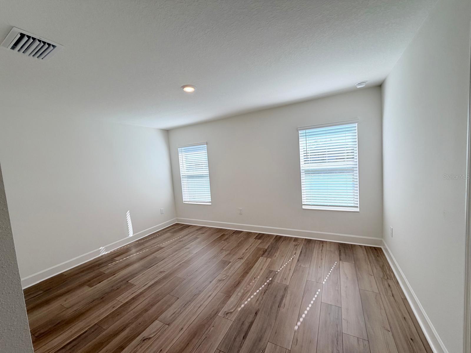 Image 18 of 29 For 10423 Plumbago Lane