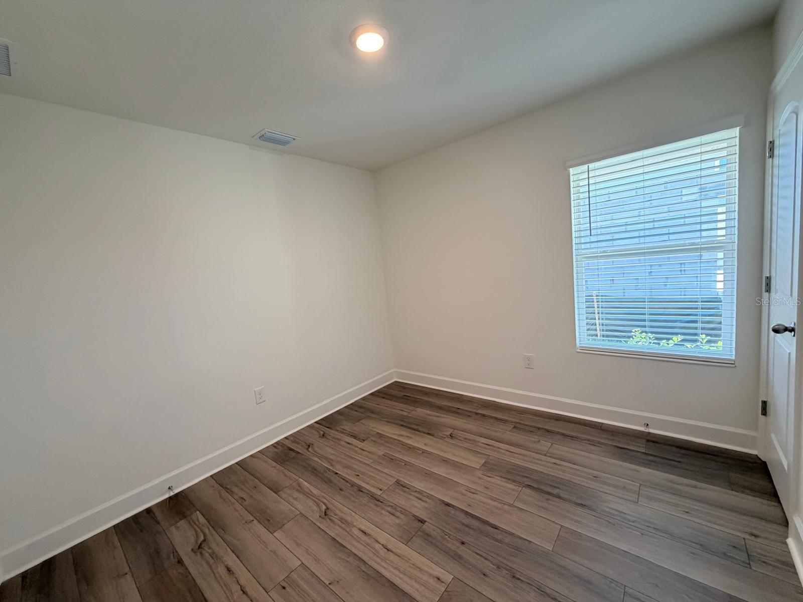 Image 19 of 29 For 10423 Plumbago Lane