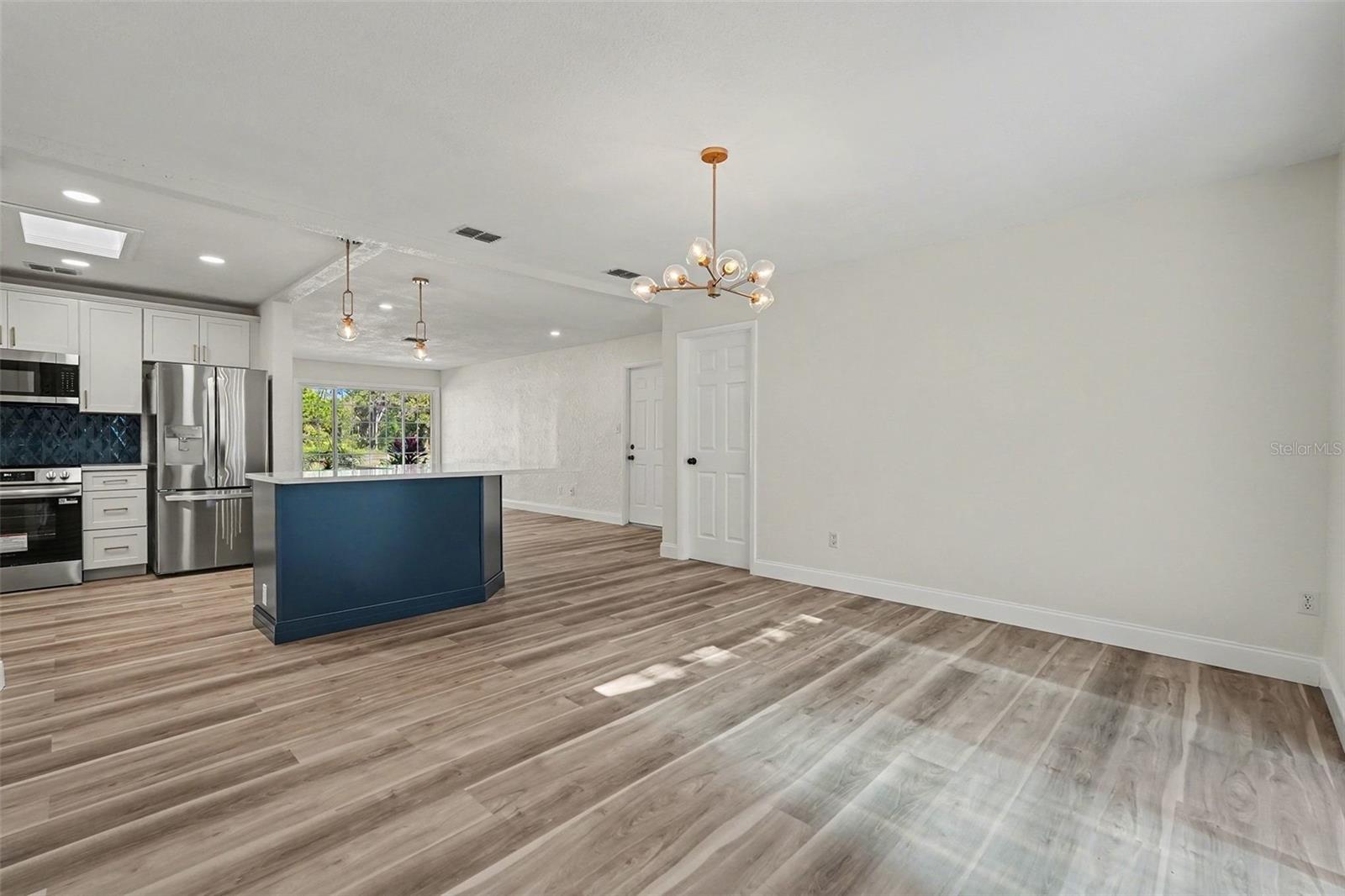 Image 24 of 86 For 2616 Fairway Avenue S