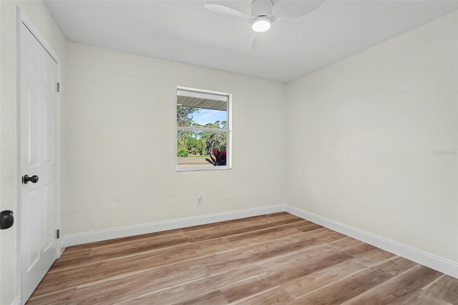 Image 37 of 86 For 2616 Fairway Avenue S