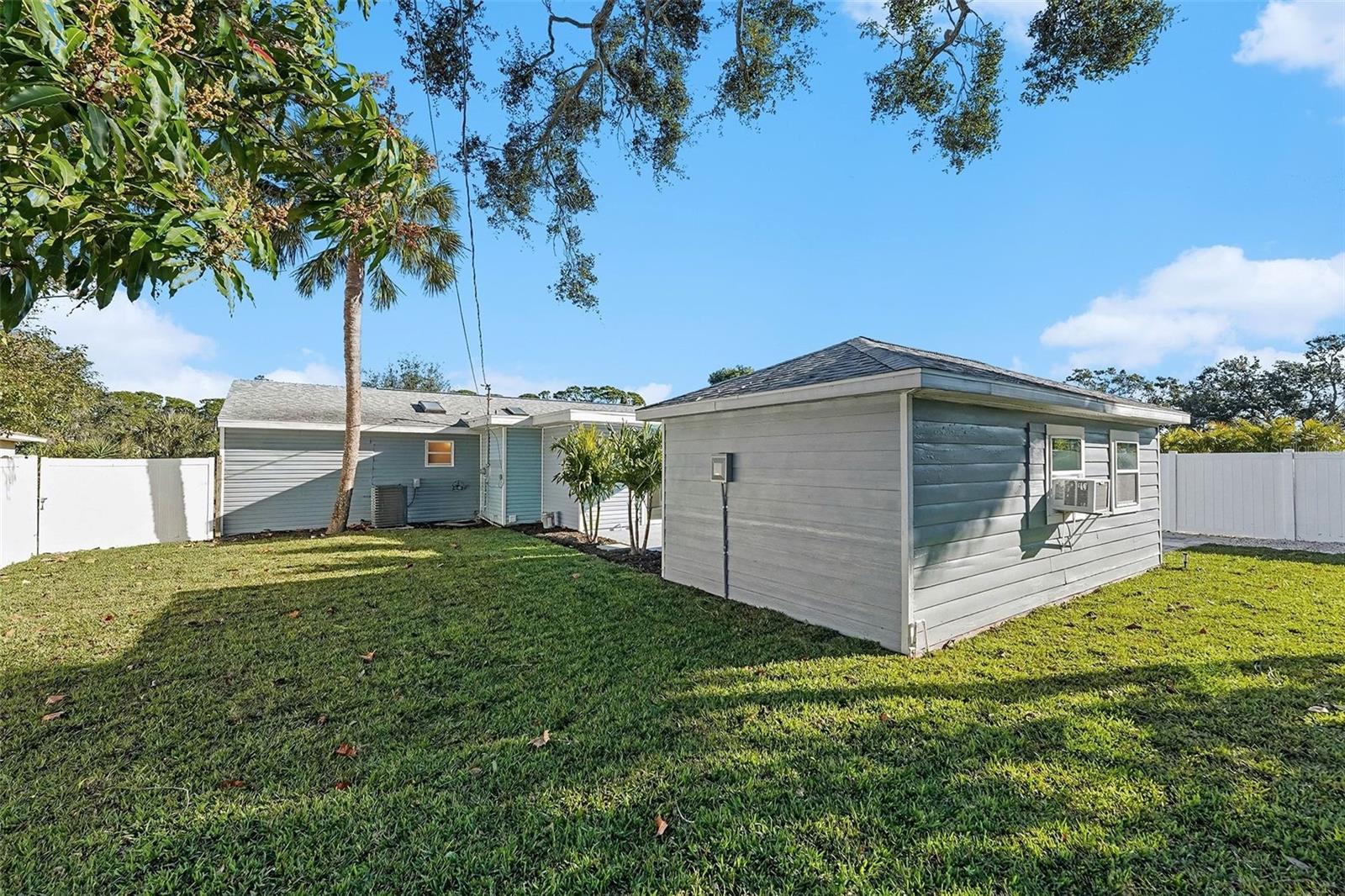 Image 50 of 86 For 2616 Fairway Avenue S