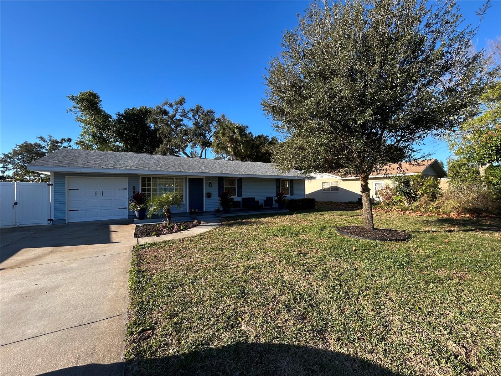 Image 54 of 86 For 2616 Fairway Avenue S