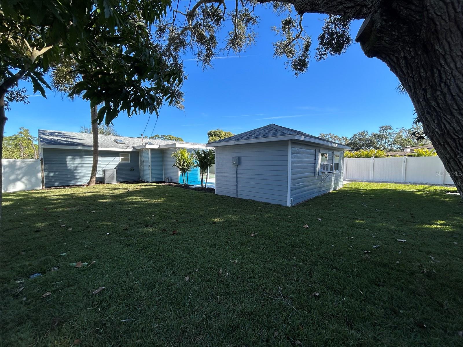 Image 76 of 86 For 2616 Fairway Avenue S