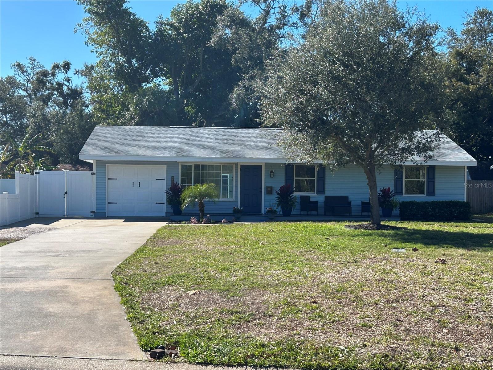 Image 79 of 86 For 2616 Fairway Avenue S