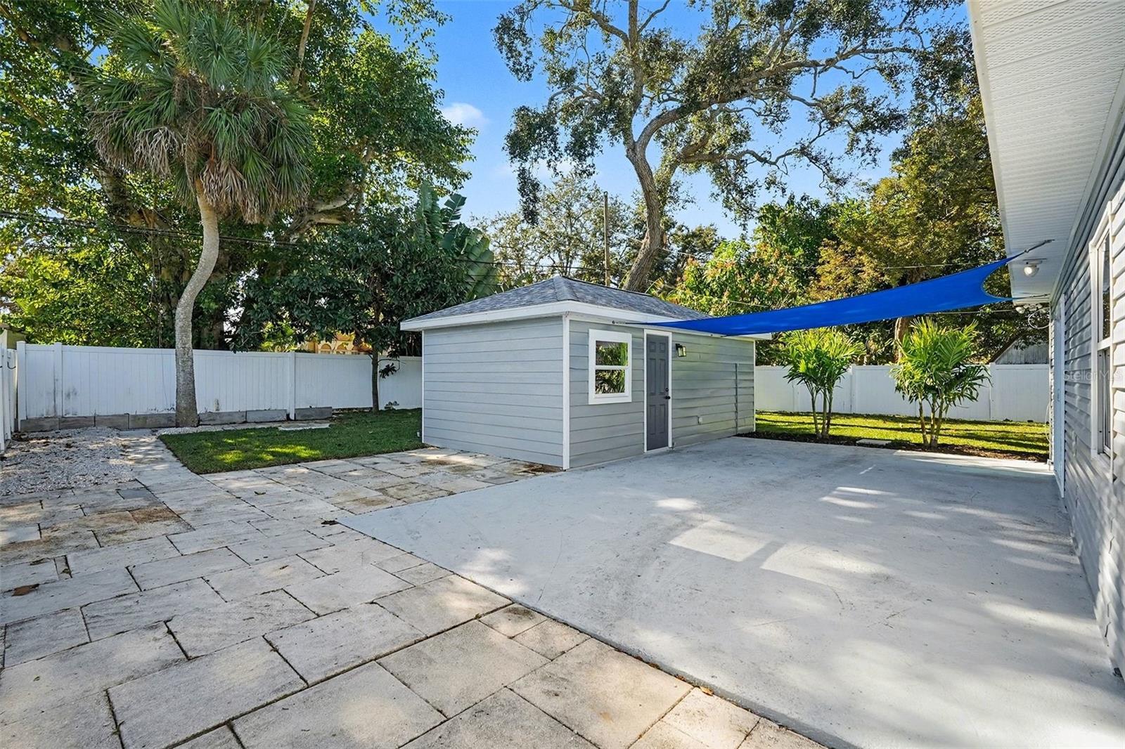 Image 8 of 86 For 2616 Fairway Avenue S