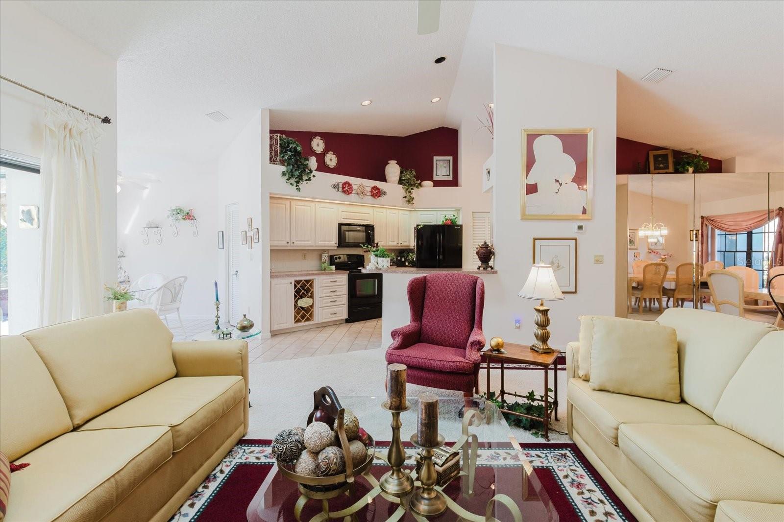 Image 17 of 90 For 802 Centerwood Drive