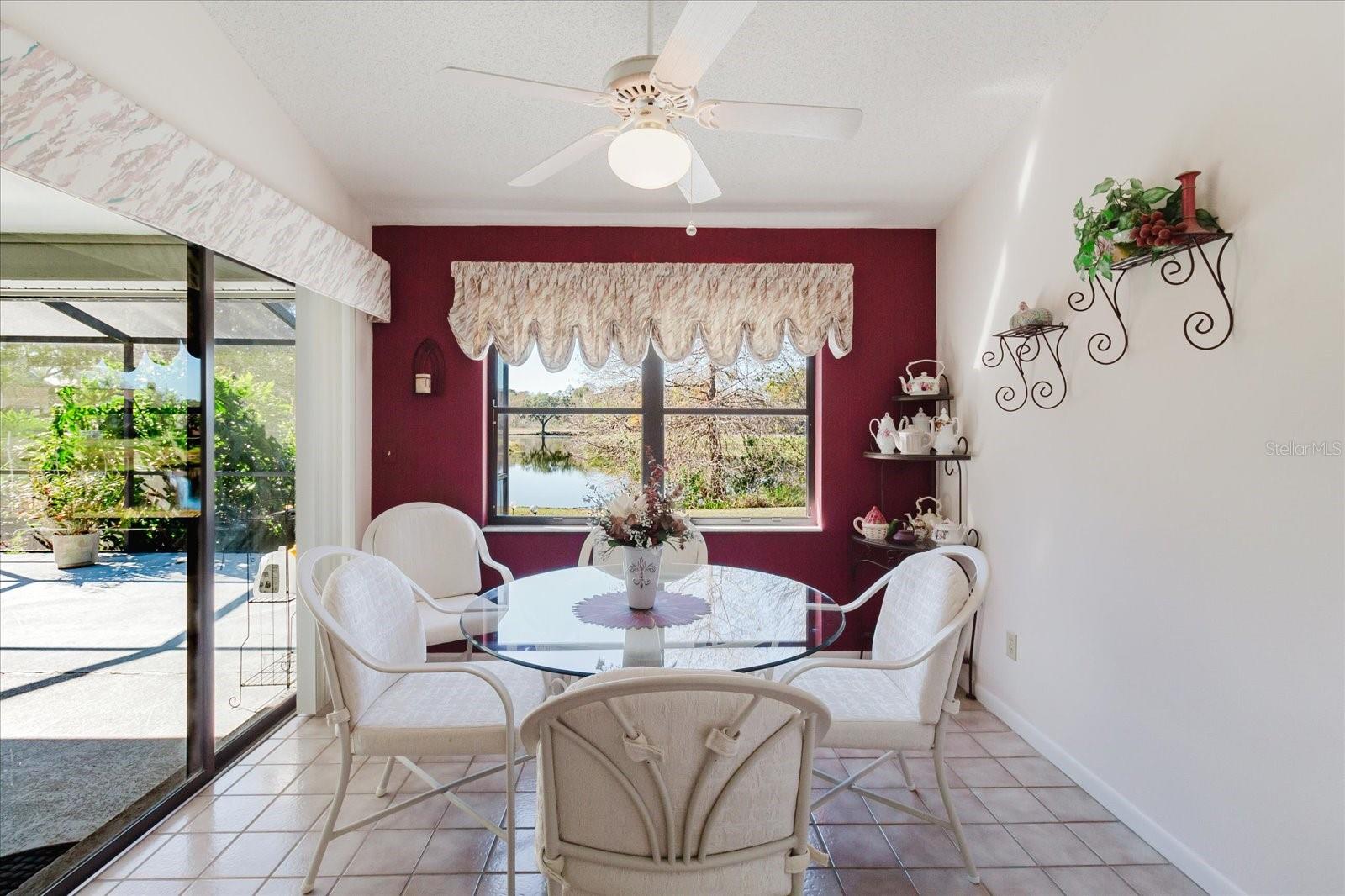 Image 19 of 90 For 802 Centerwood Drive