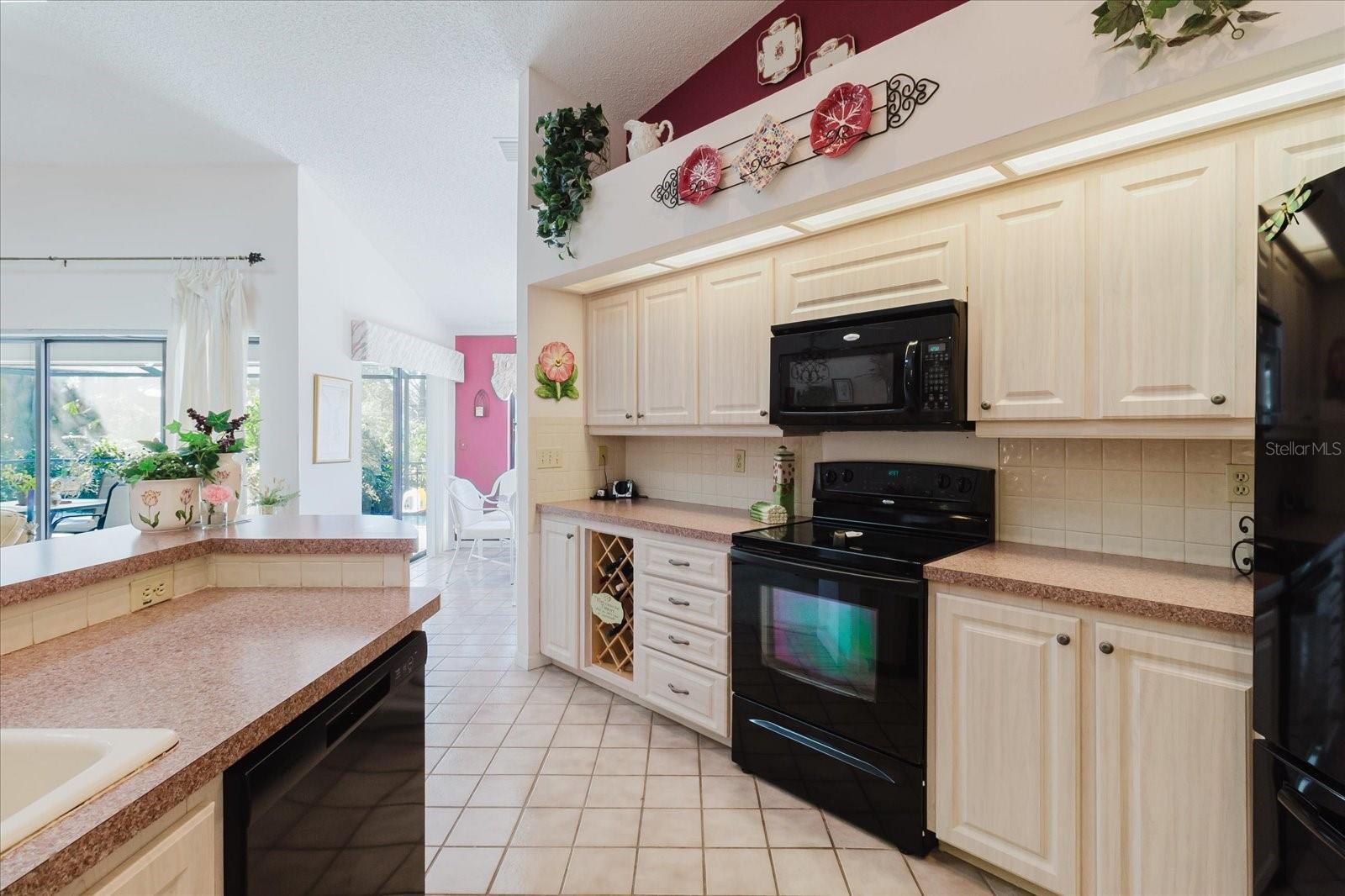 Image 24 of 90 For 802 Centerwood Drive