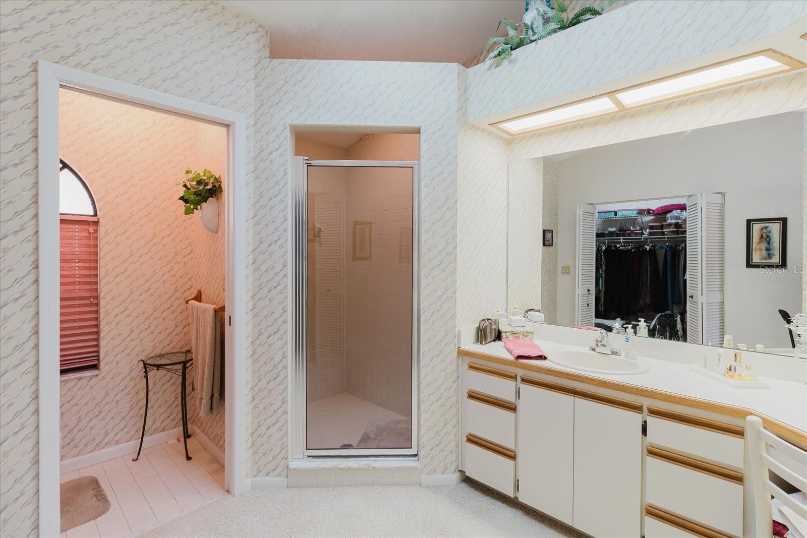 Image 36 of 90 For 802 Centerwood Drive