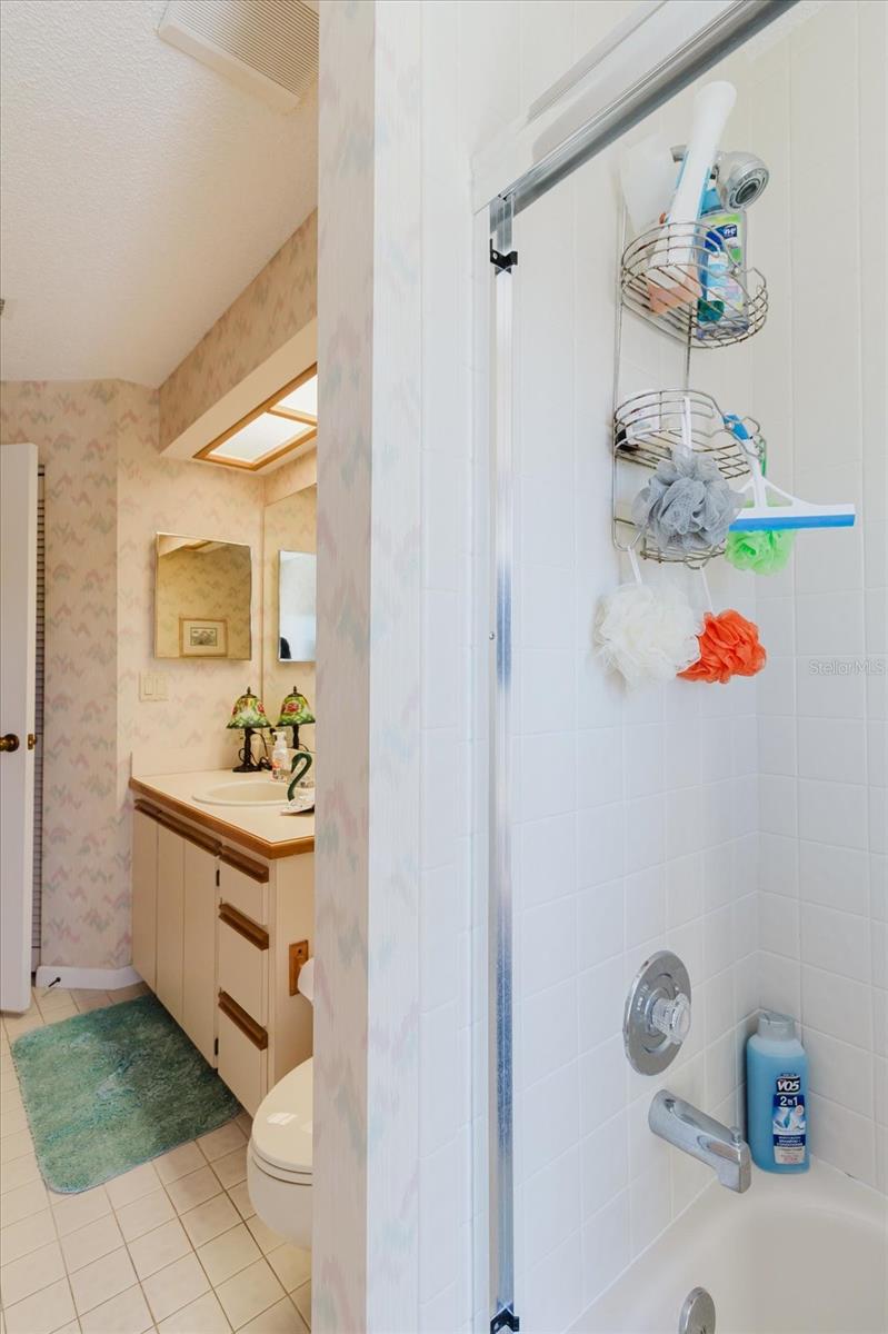 Image 46 of 90 For 802 Centerwood Drive