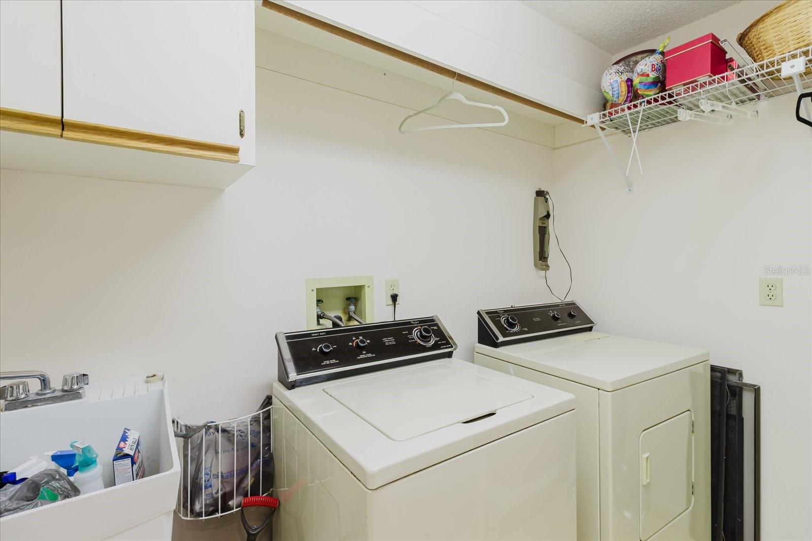 Image 53 of 90 For 802 Centerwood Drive