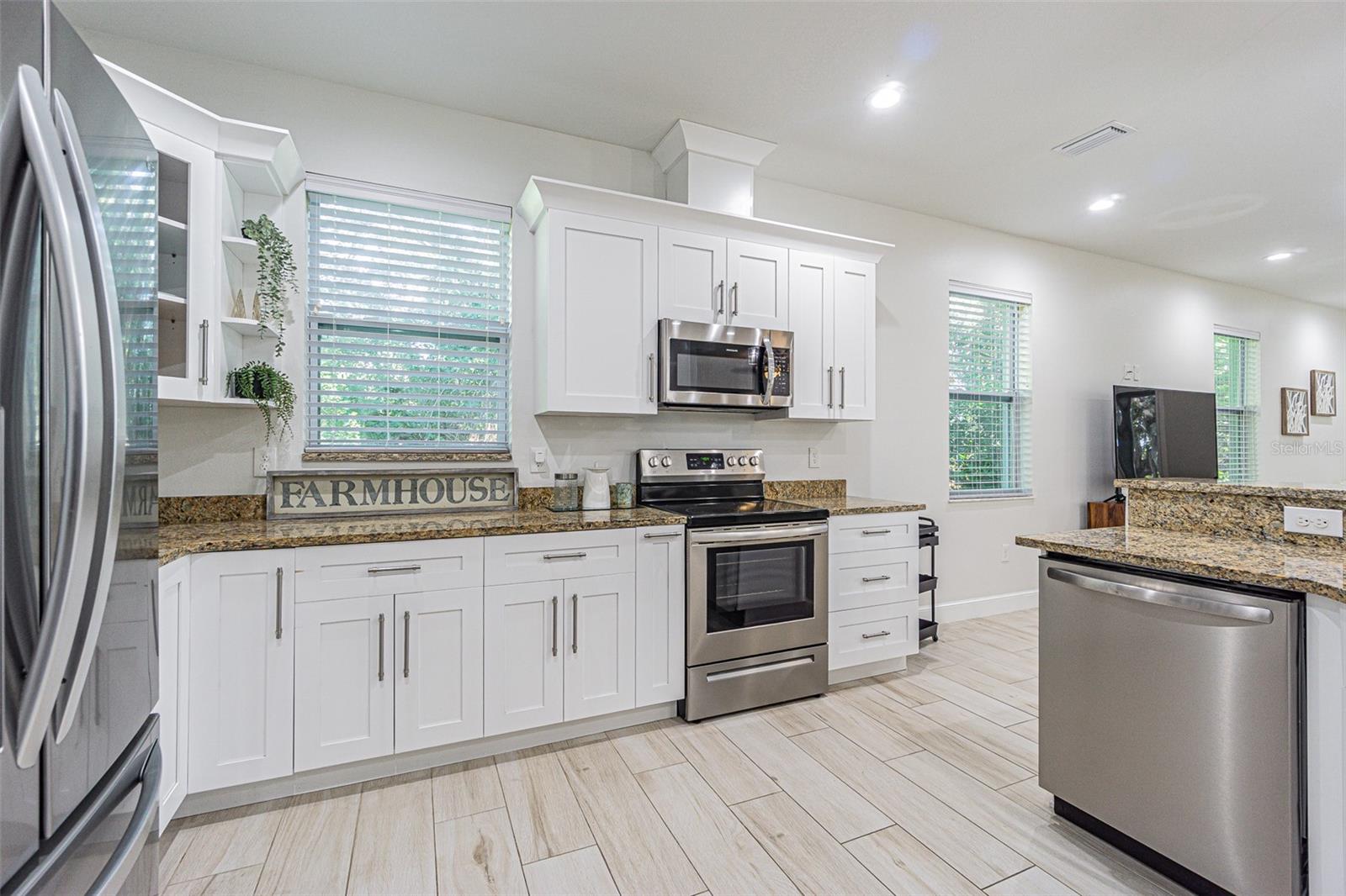 Image 15 of 42 For 12508 Glenna Avenue