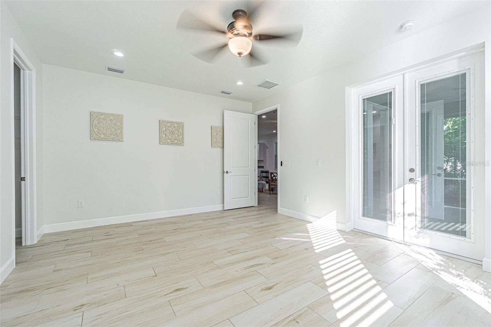 Image 30 of 42 For 12508 Glenna Avenue