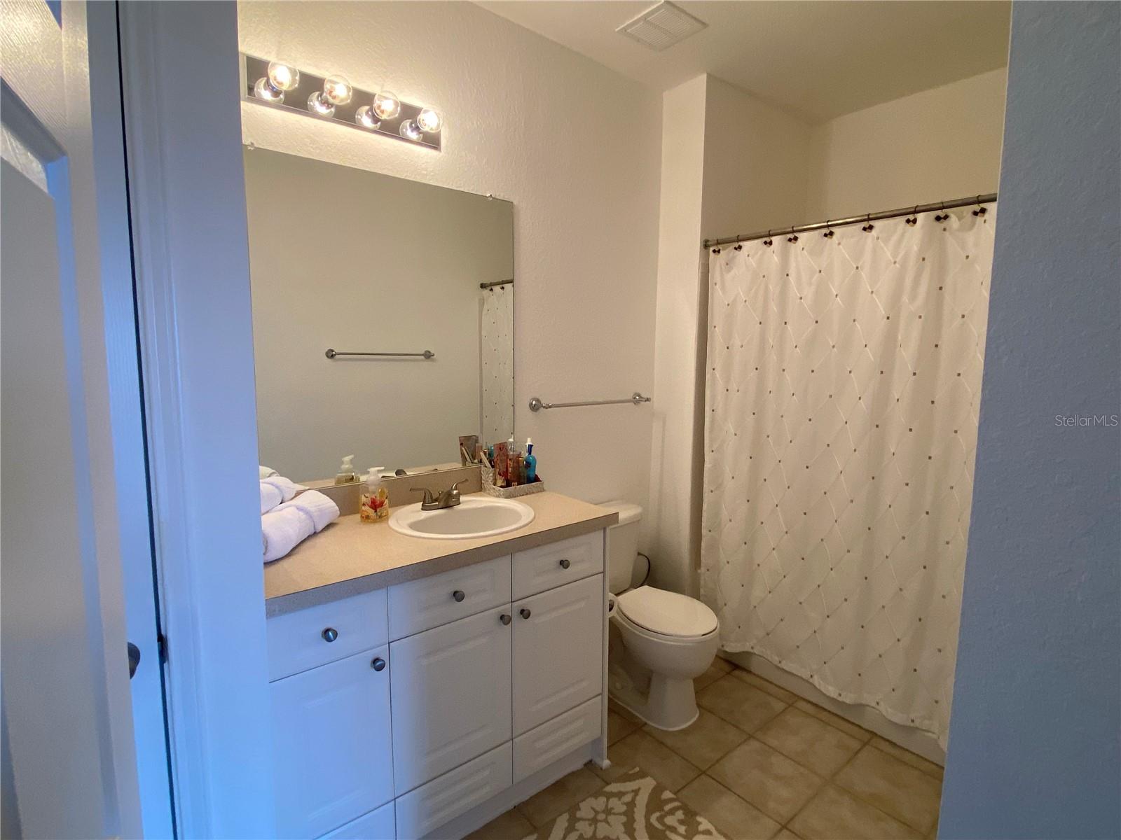 Image 17 of 33 For 1216 Missouri Avenue 418