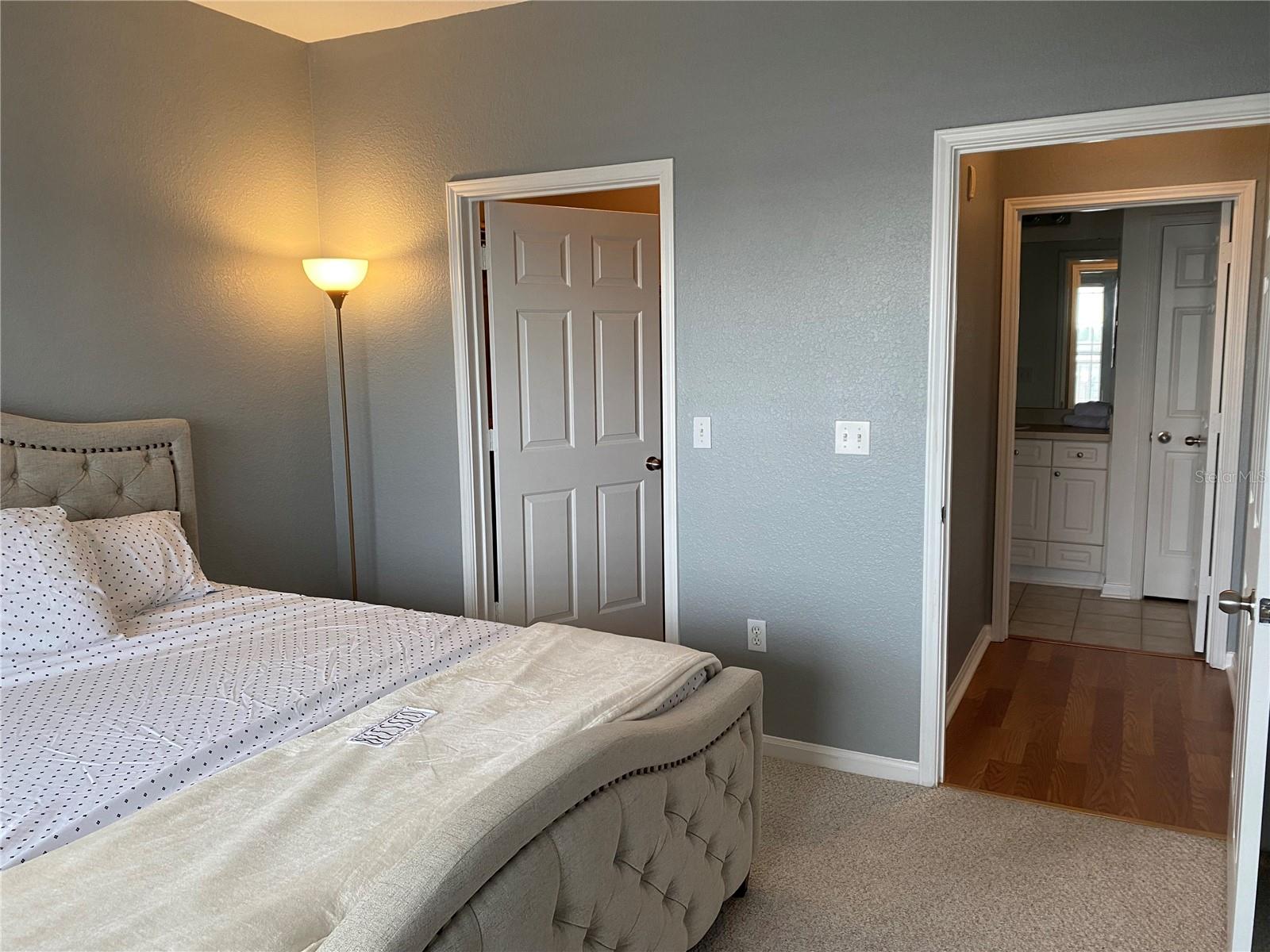 Image 21 of 33 For 1216 Missouri Avenue 418