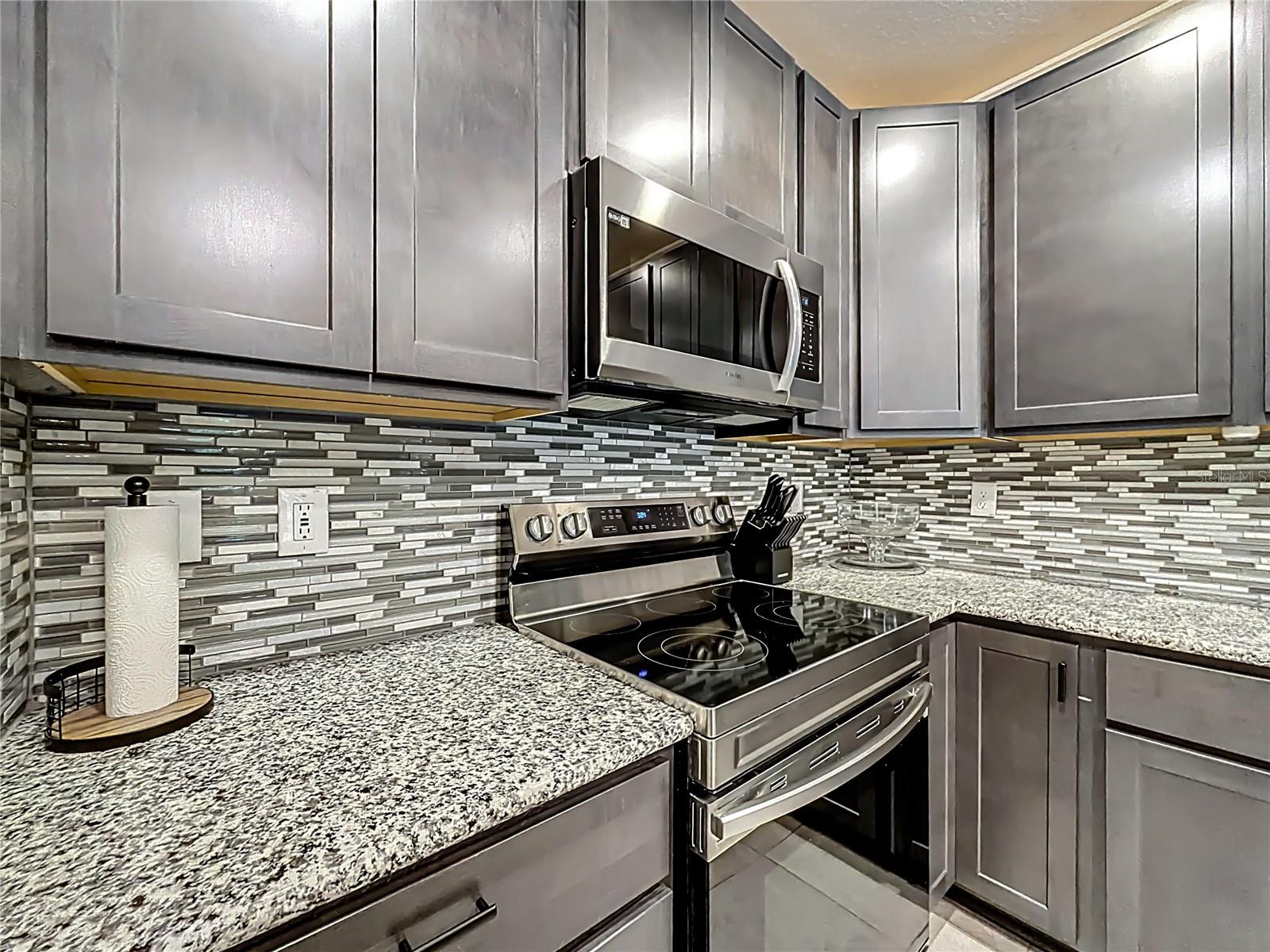 Image 22 of 60 For 17479 Macassar Road