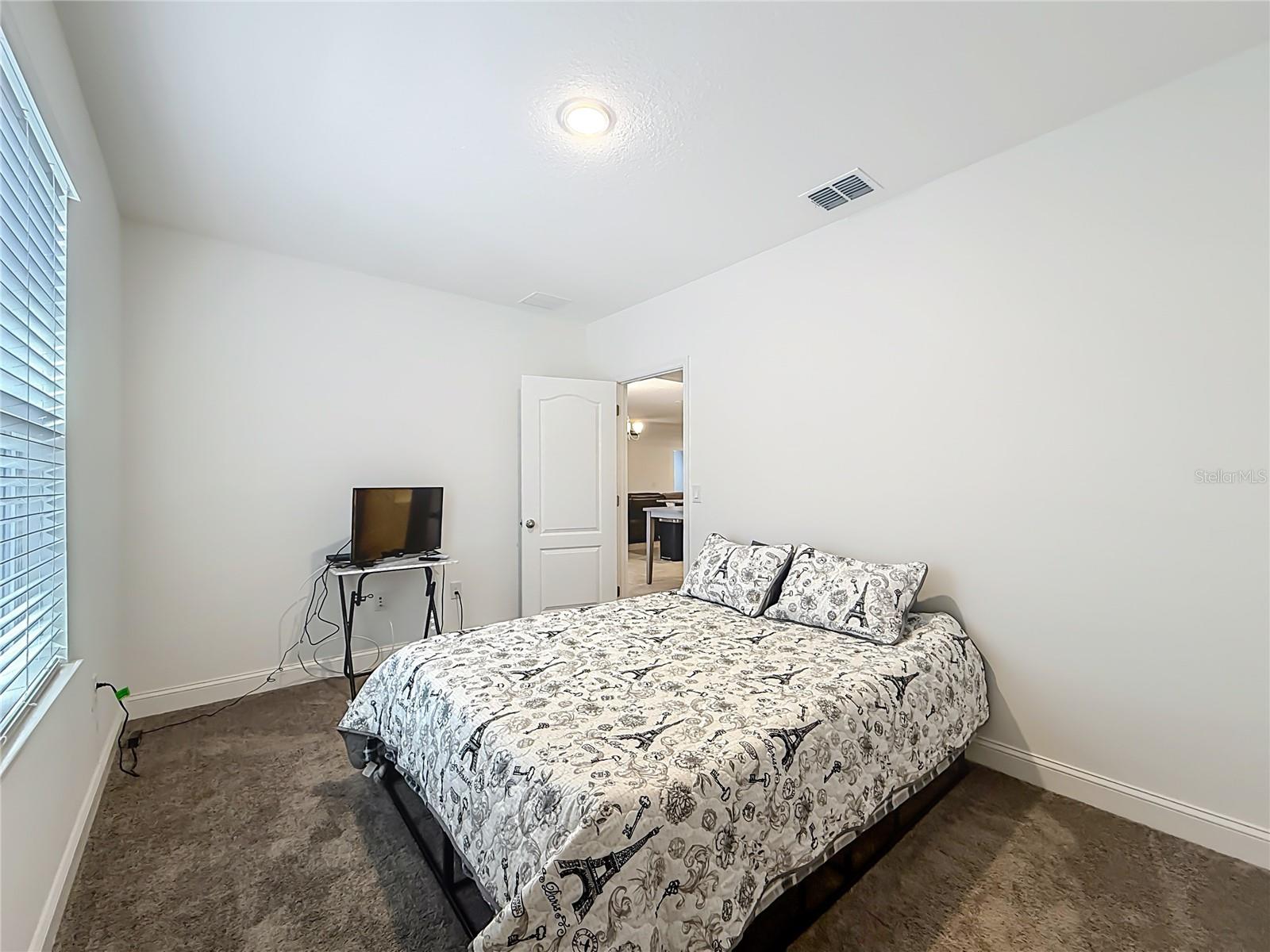 Image 40 of 60 For 17479 Macassar Road