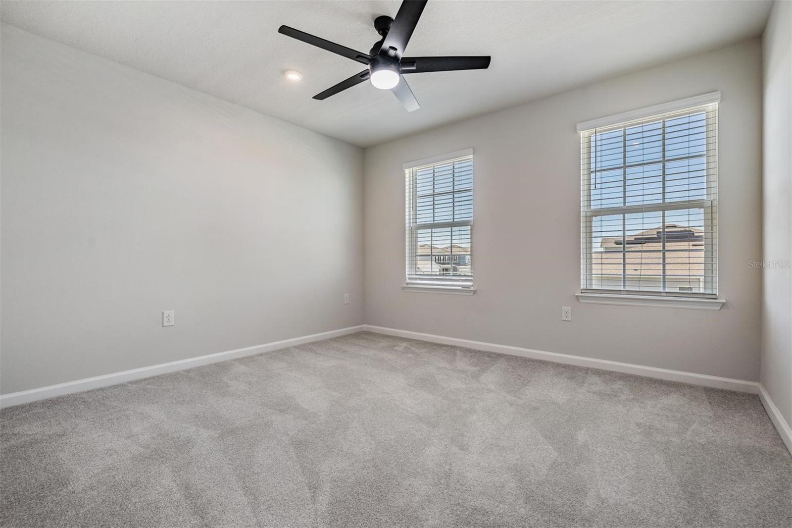 Image 21 of 42 For 35656 Quartz Lake Drive