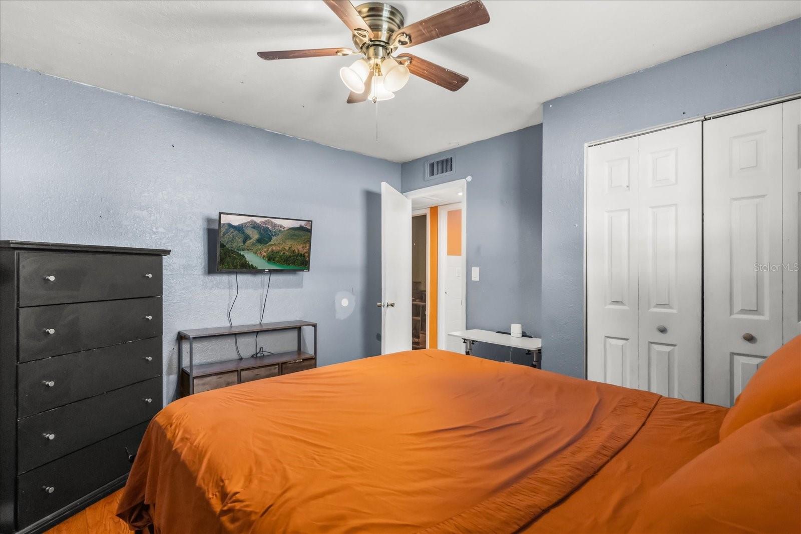 Image 16 of 24 For 39560 Meadowood Loop