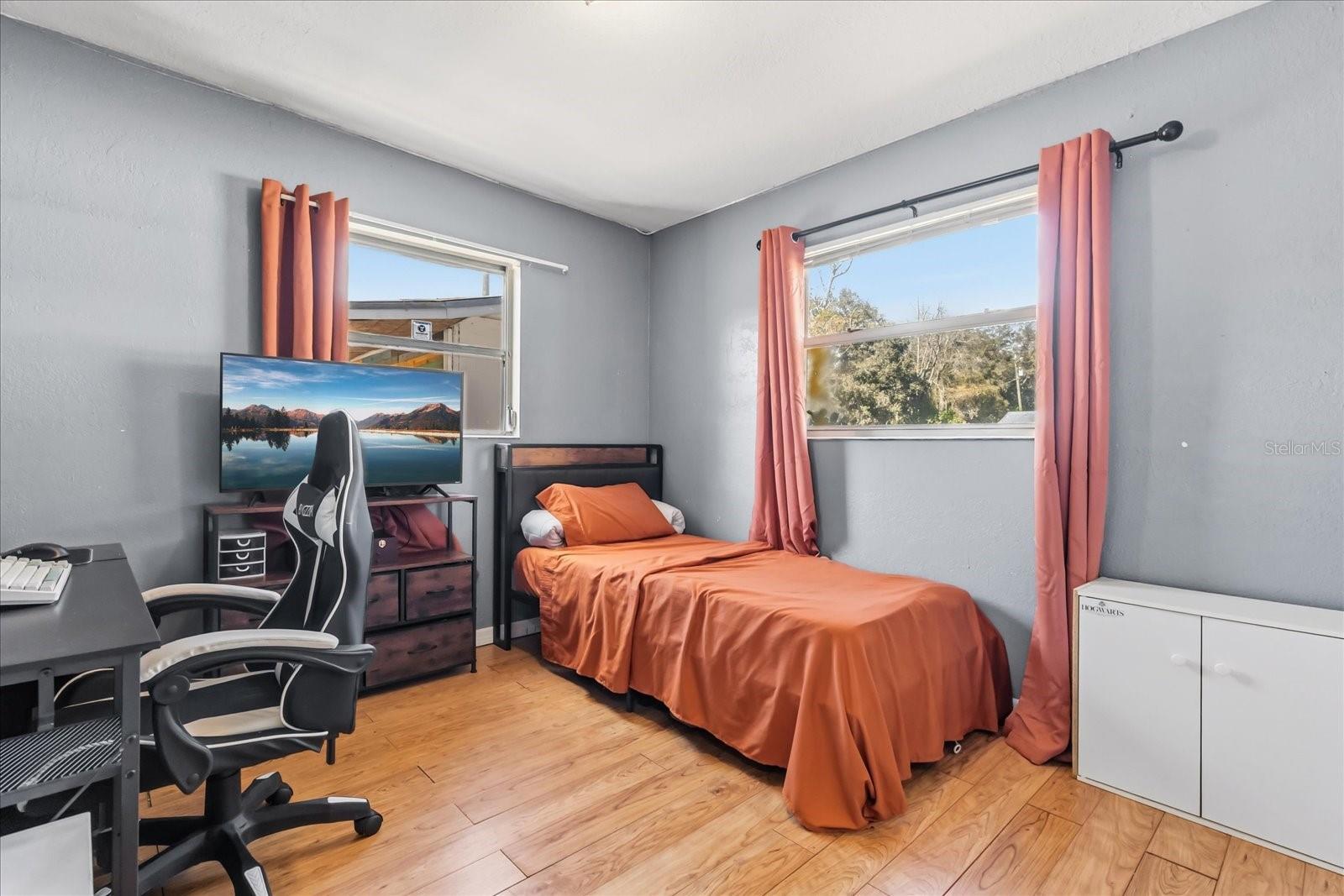 Image 17 of 24 For 39560 Meadowood Loop