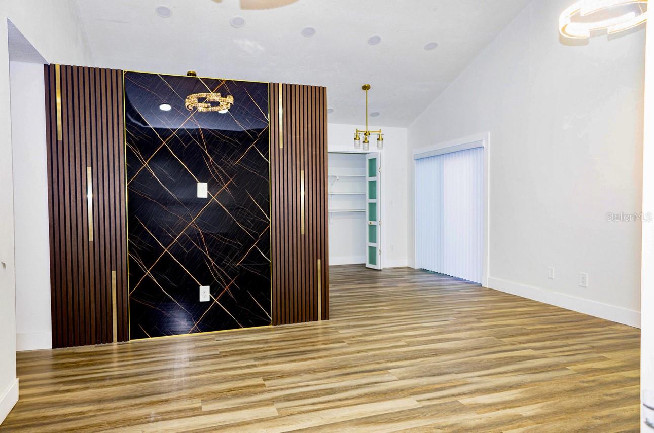 Image 5 of 17 For 8709 Marlin Court