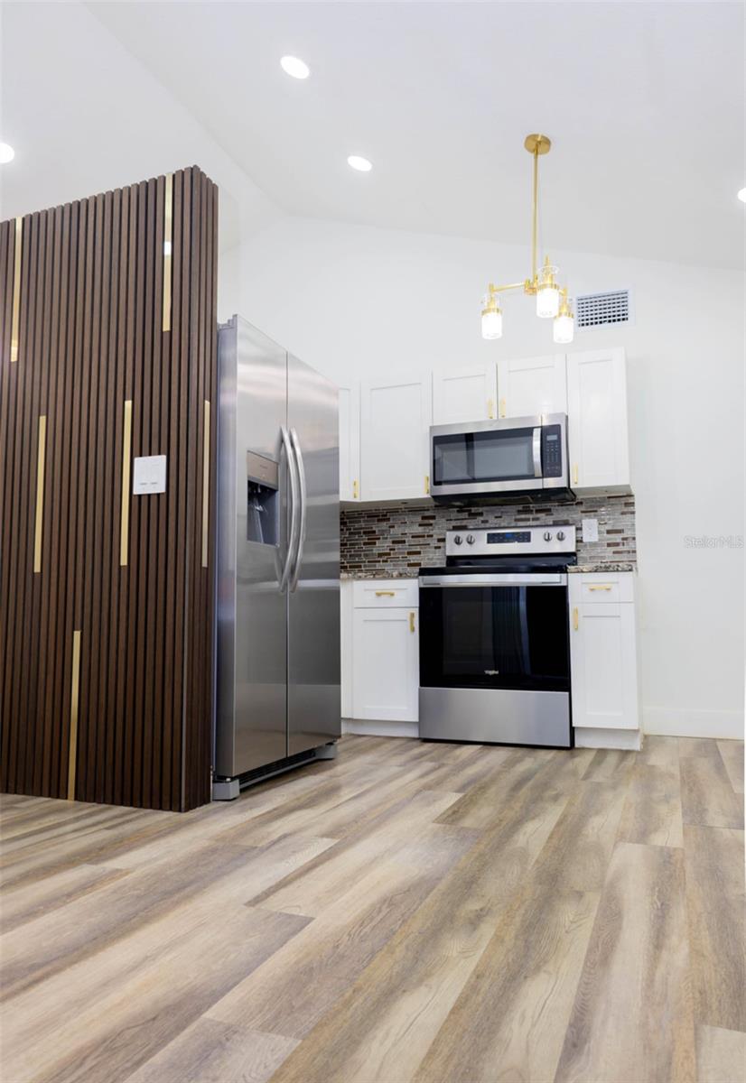 Image 7 of 17 For 8709 Marlin Court