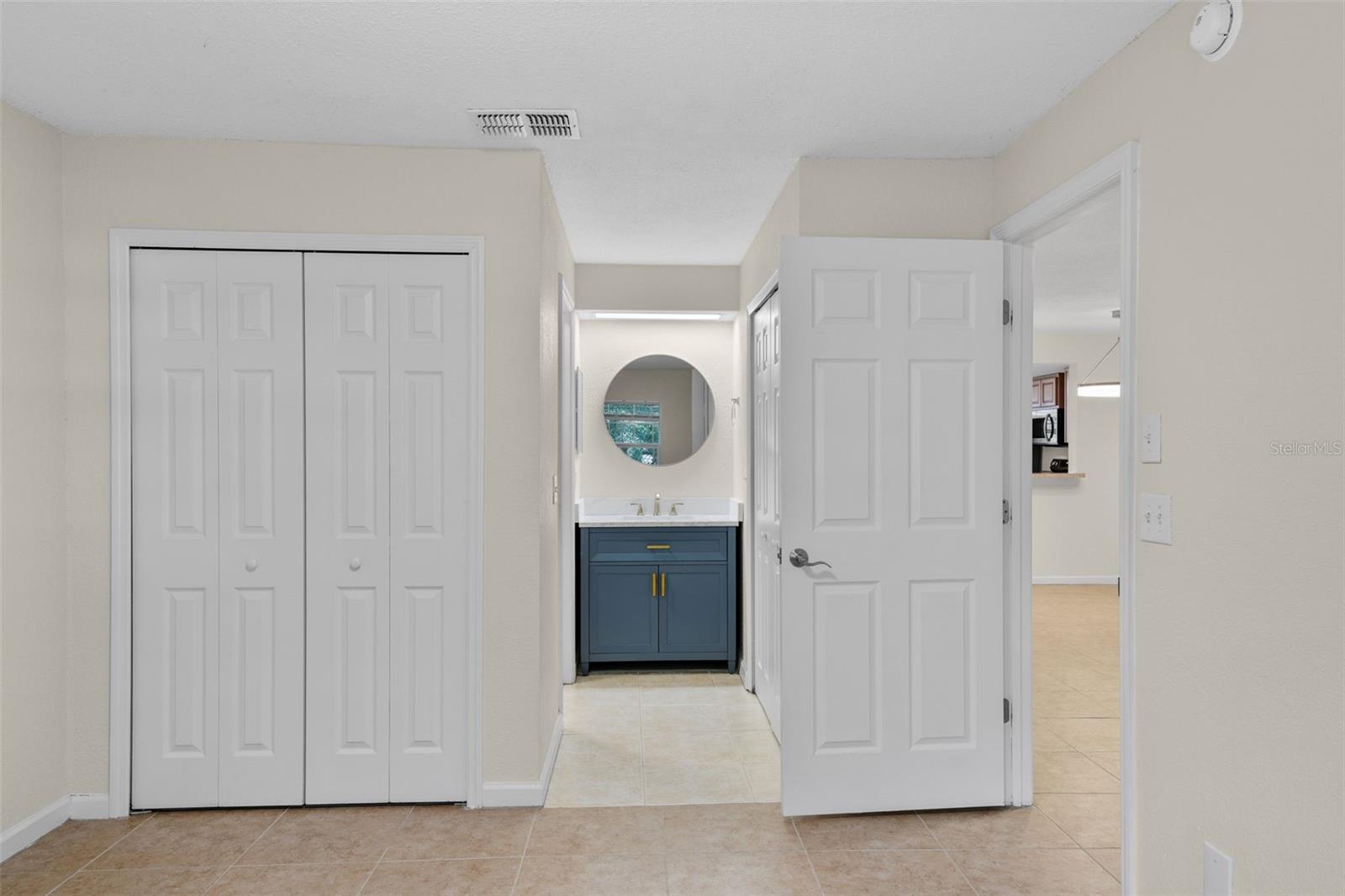 Image 18 of 31 For 3880 34th Avenue S 203