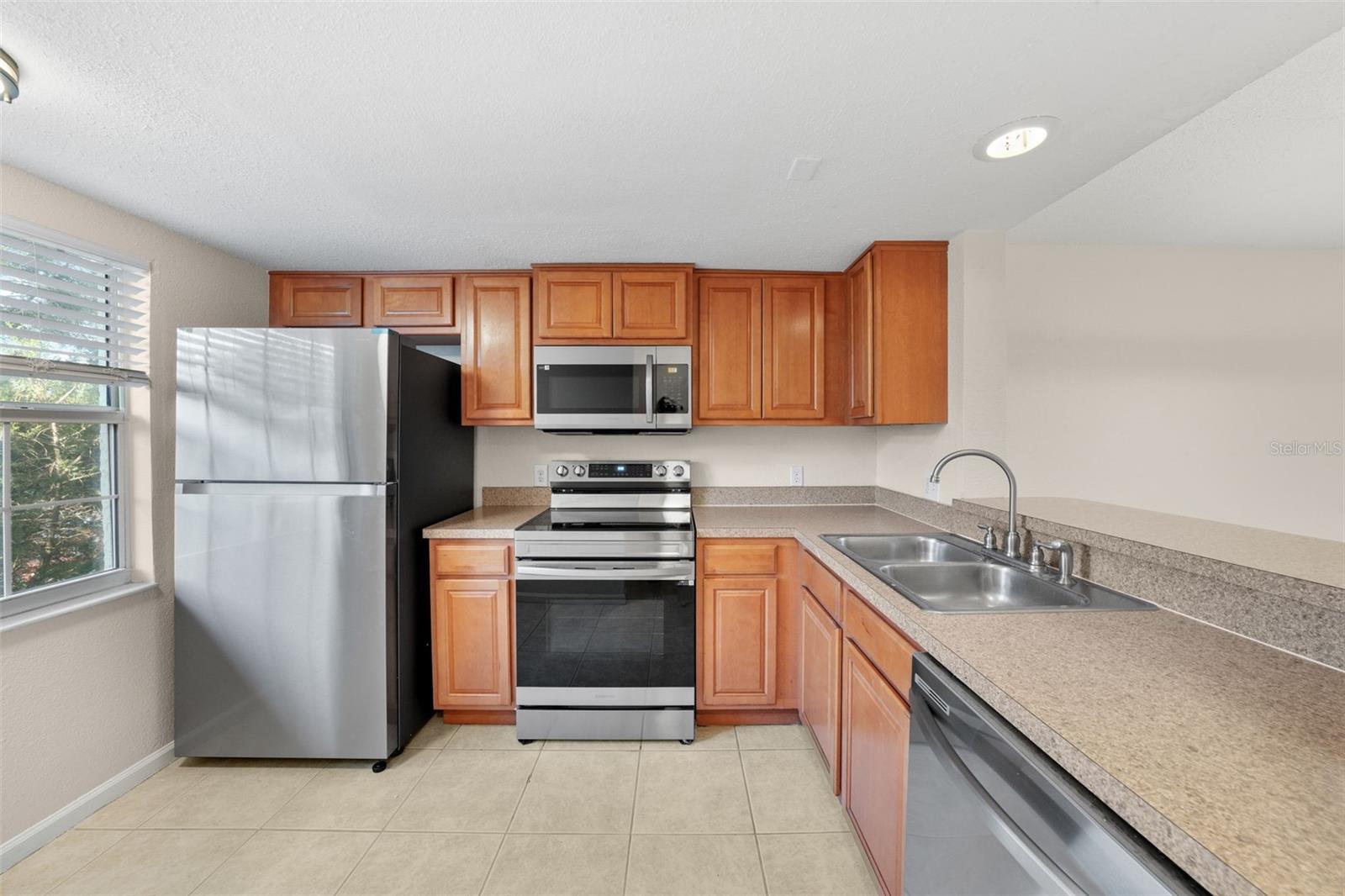 Image 2 of 31 For 3880 34th Avenue S 203