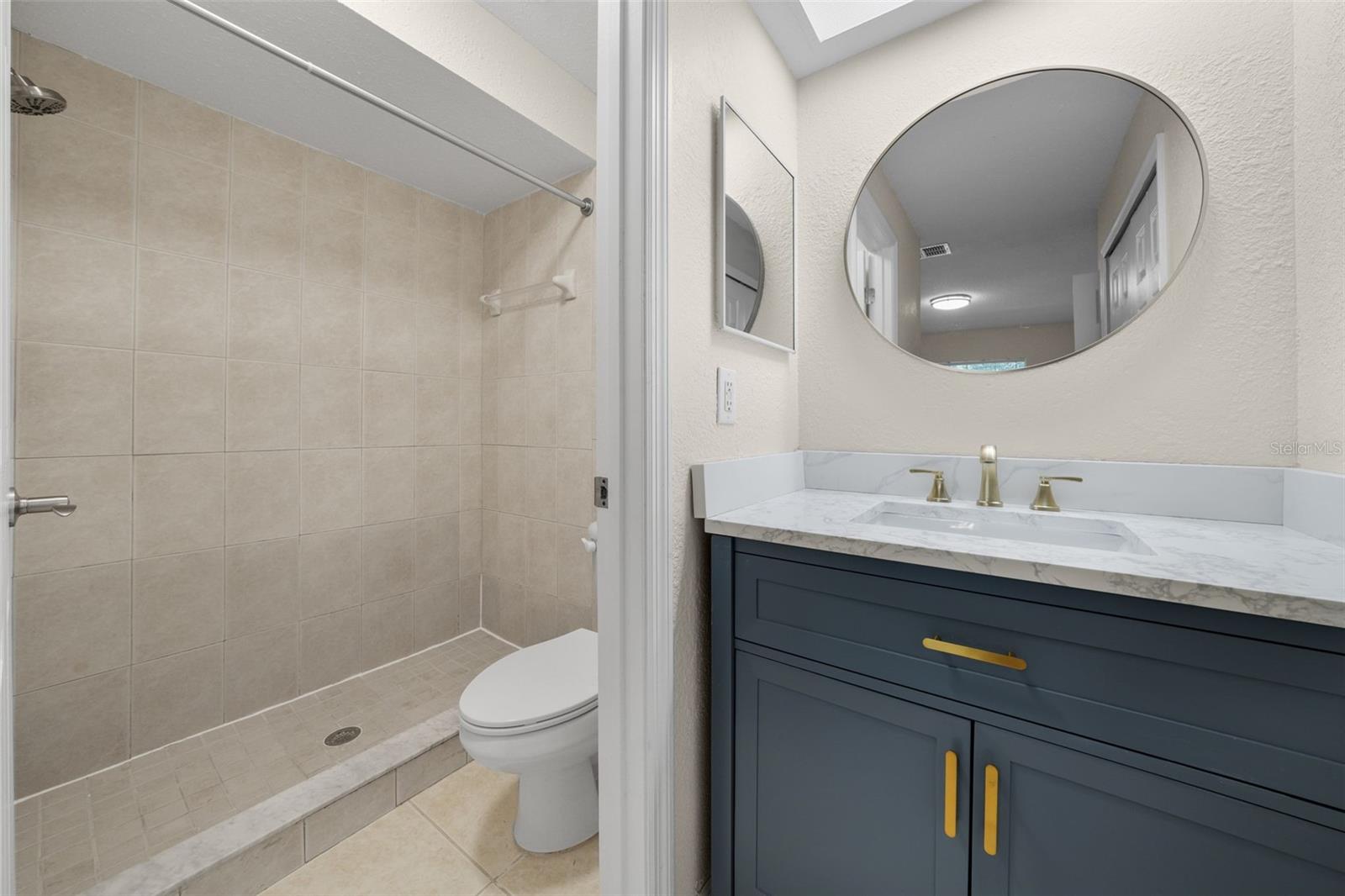 Image 20 of 31 For 3880 34th Avenue S 203