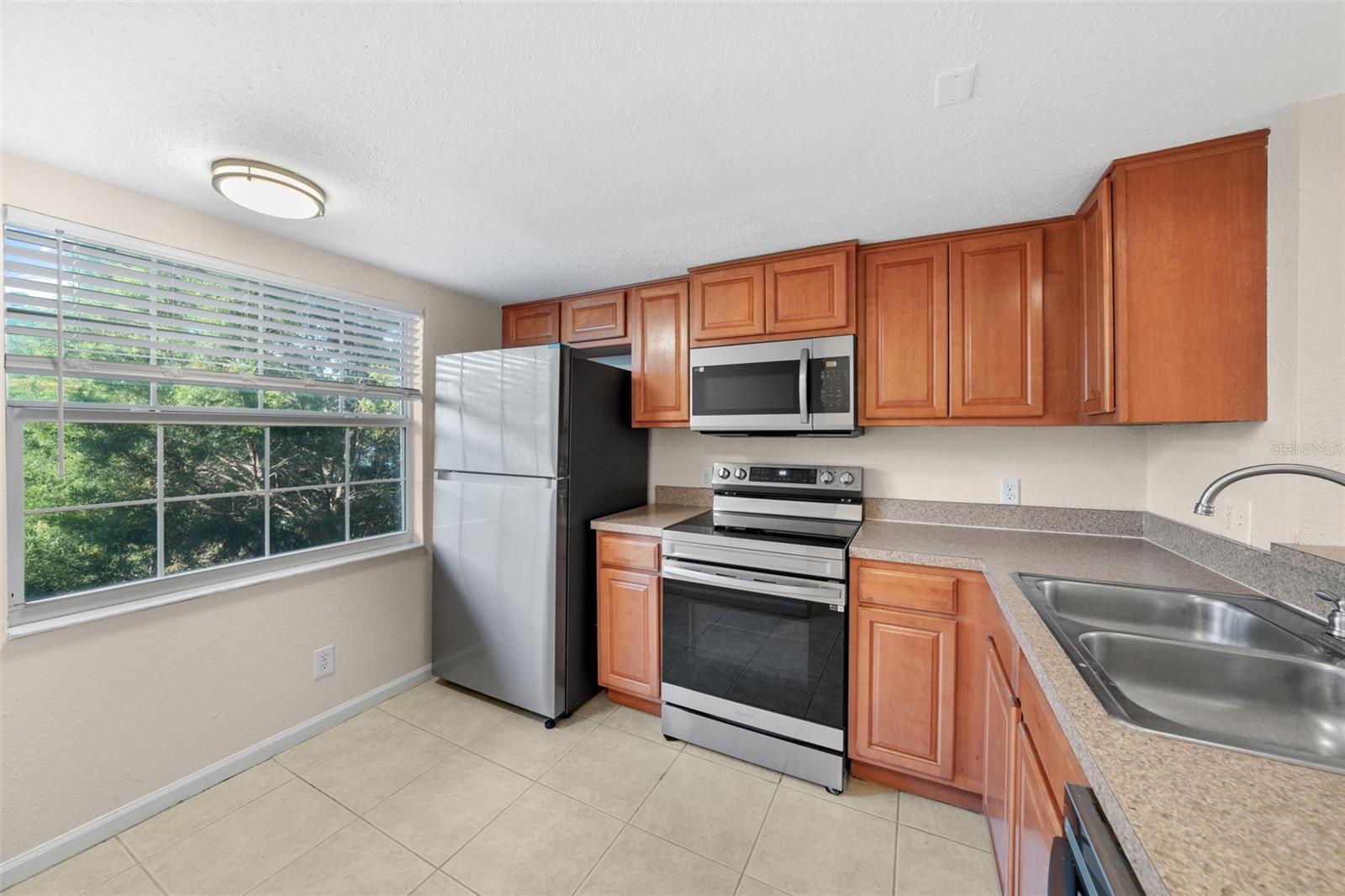 Image 4 of 31 For 3880 34th Avenue S 203