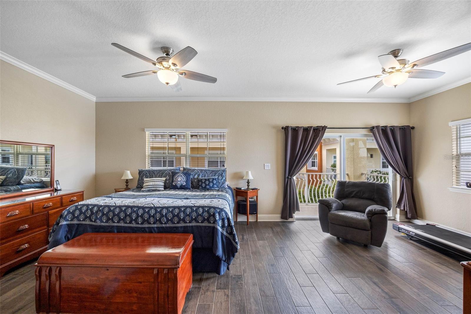 Image 24 of 51 For 146 175th Terrace Drive E