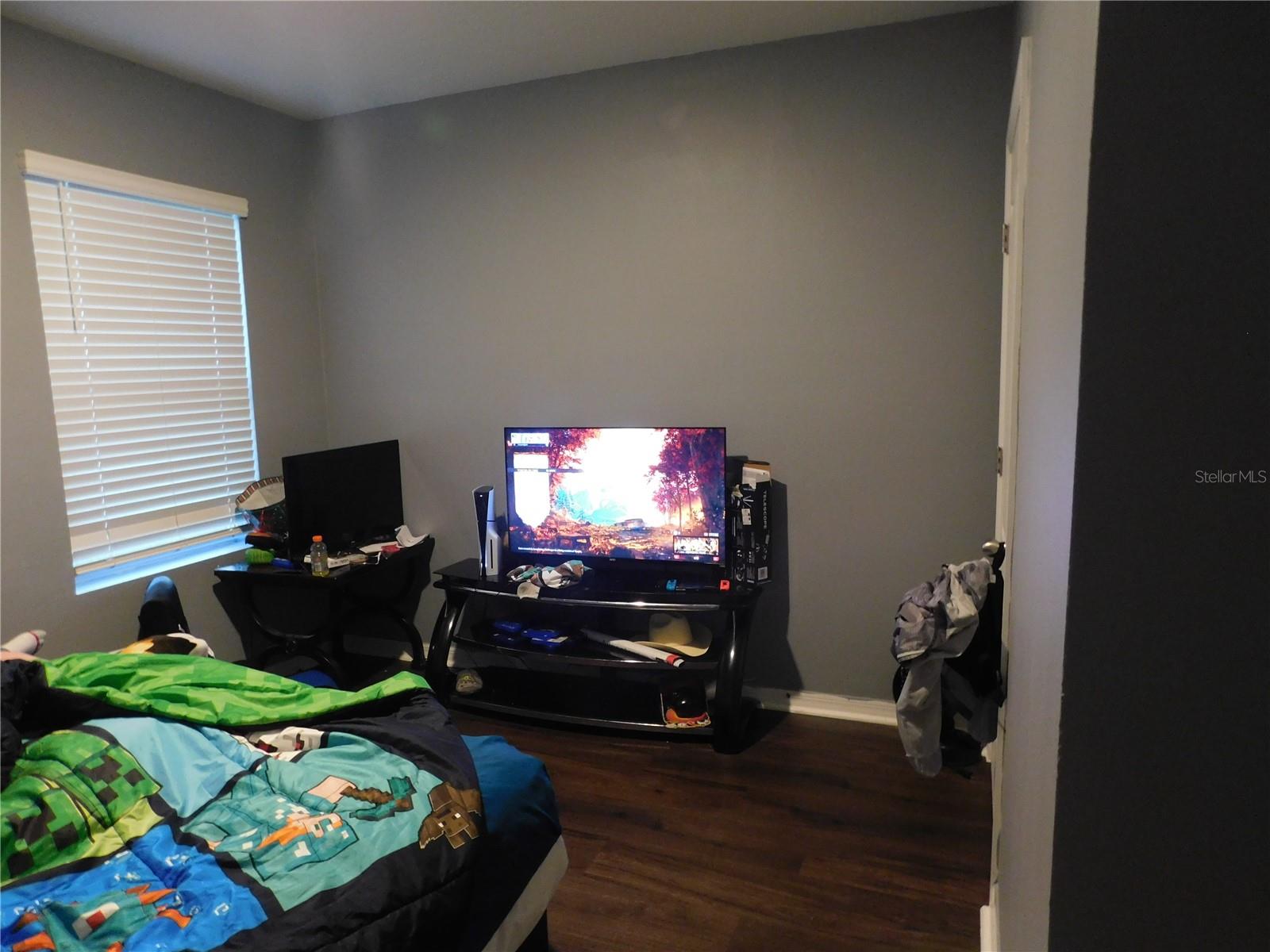 Image 6 of 11 For 425 Montego Bay Drive