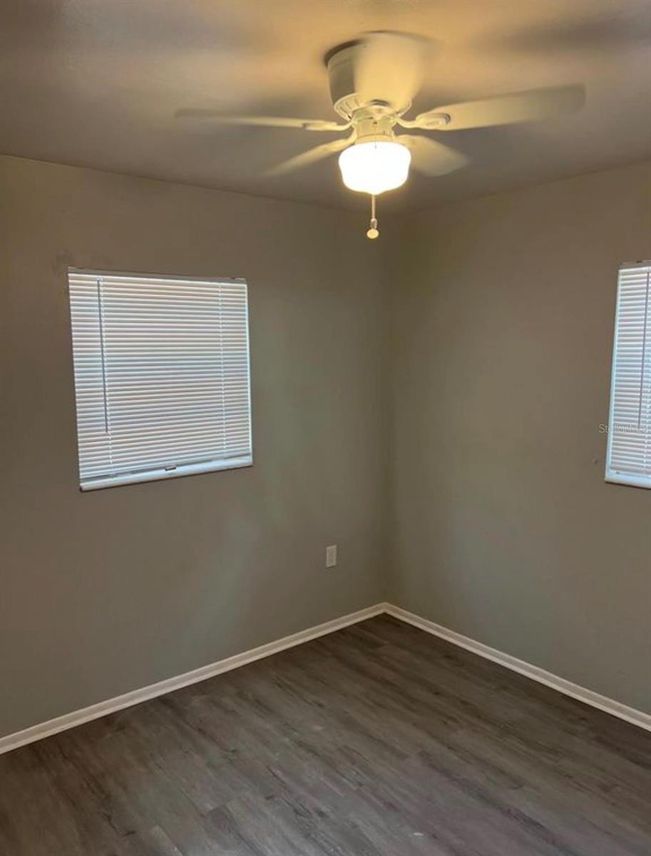 Image 10 of 21 For 1601 Marks Drive