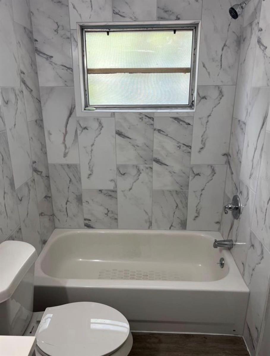 Image 17 of 21 For 1601 Marks Drive