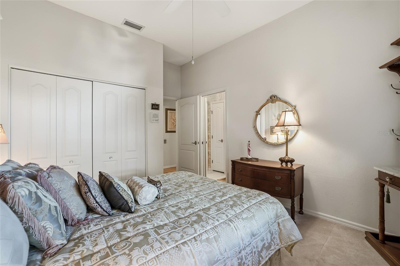 Listing photo id 39 for 4092 Carlyle Lakes Boulevard