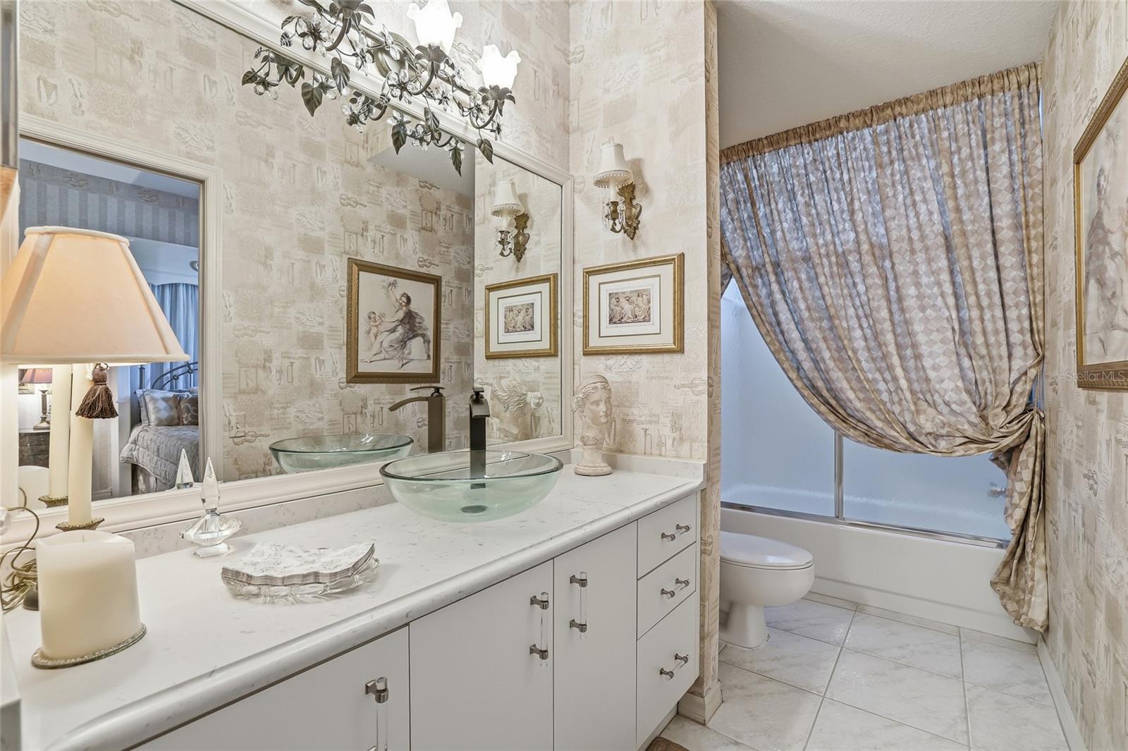 Listing photo id 40 for 4092 Carlyle Lakes Boulevard