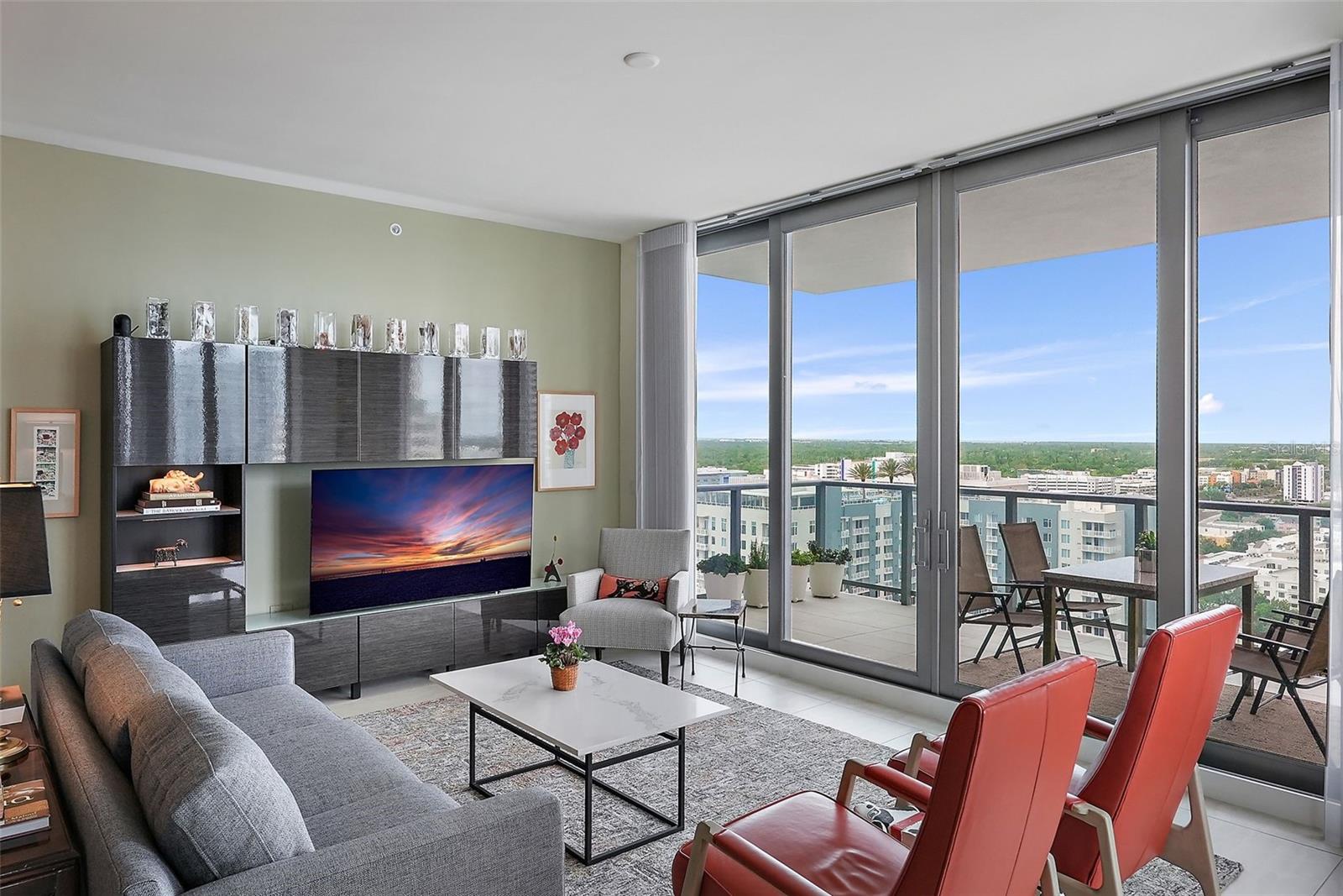 Image 16 of 100 For 301 1st Street S 2305