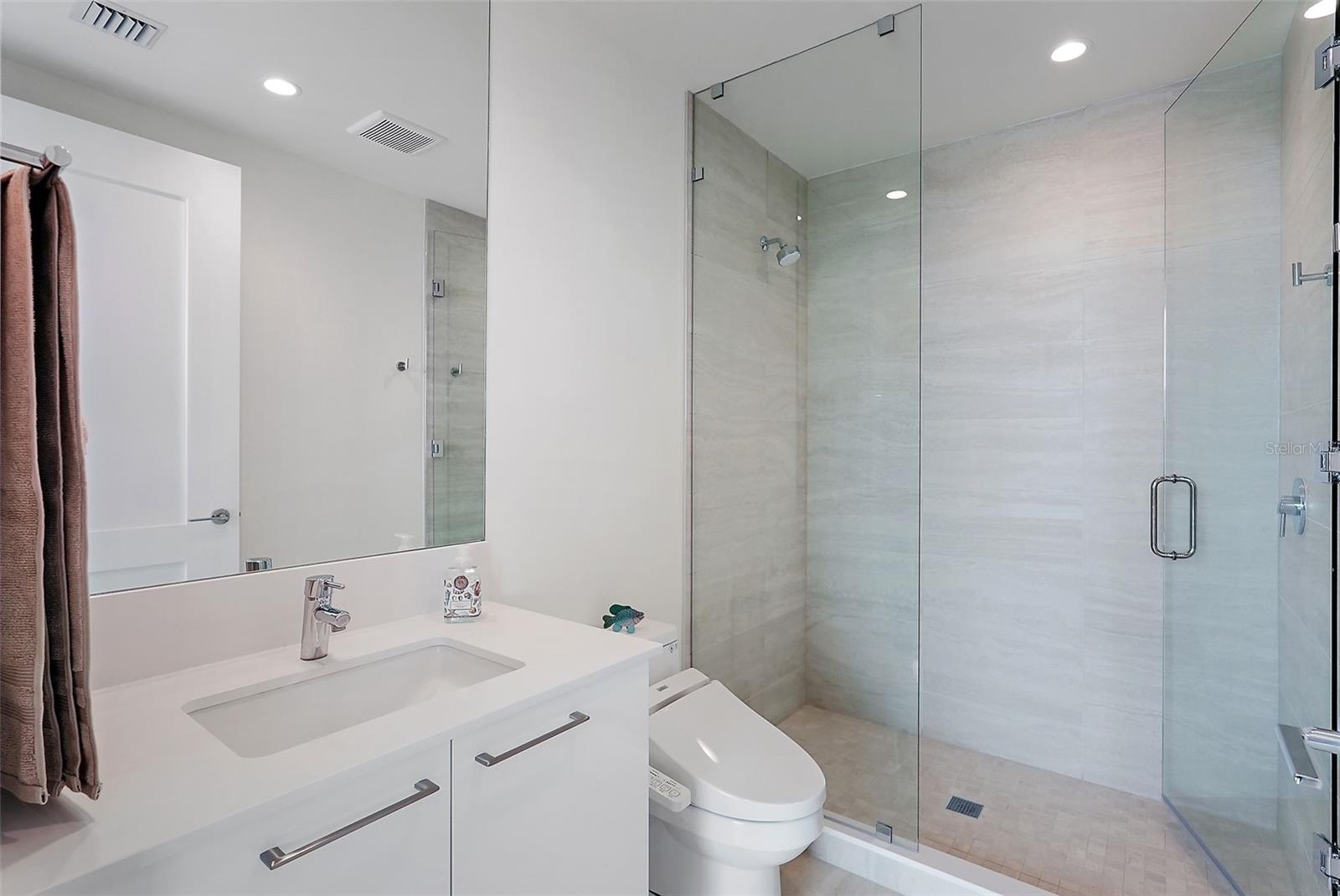 Image 23 of 100 For 301 1st Street S 2305