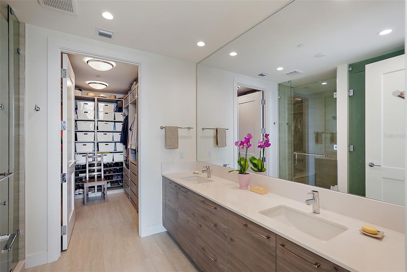 Image 26 of 100 For 301 1st Street S 2305