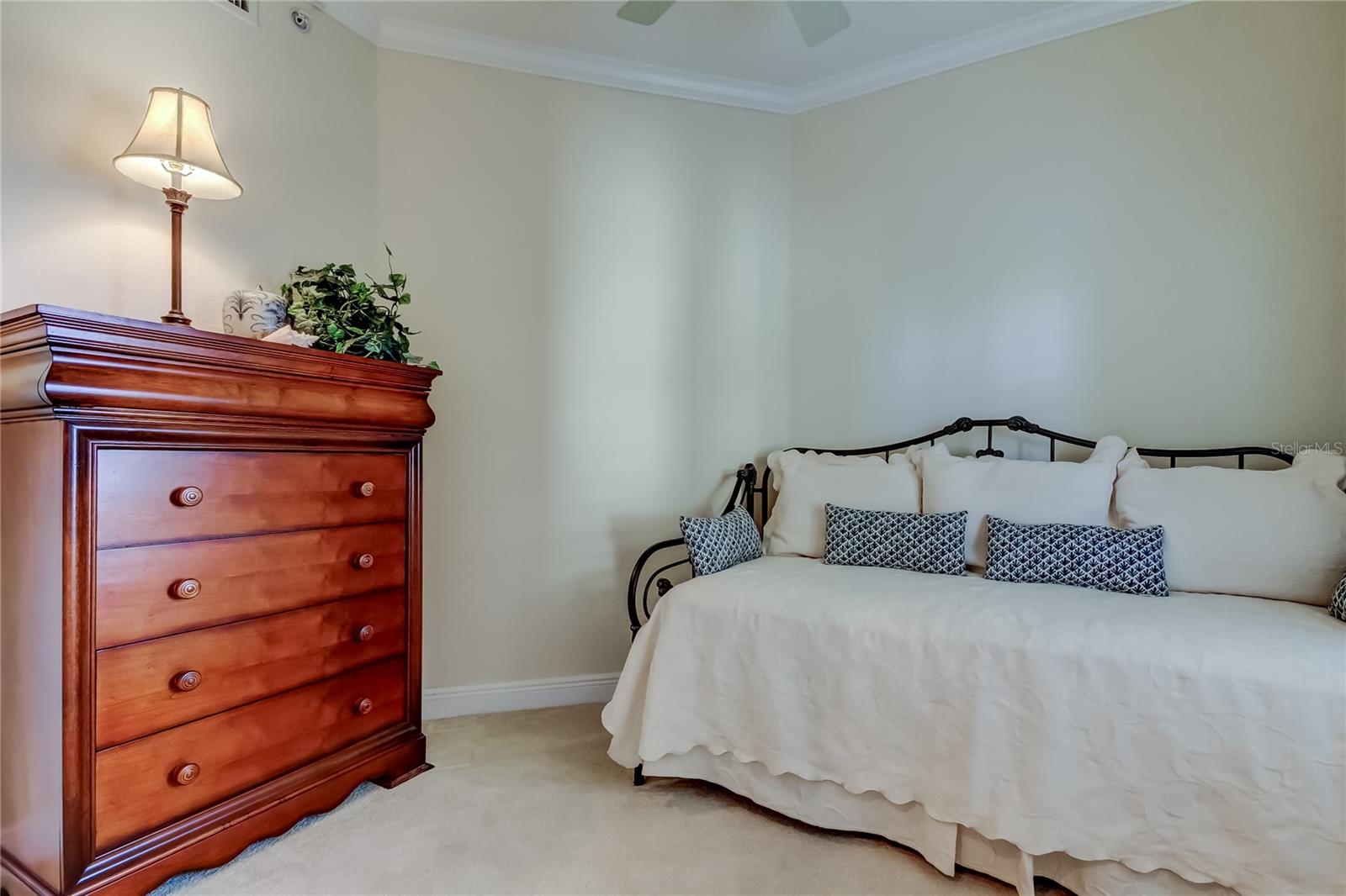 Image 28 of 41 For 425 150th Avenue 2504