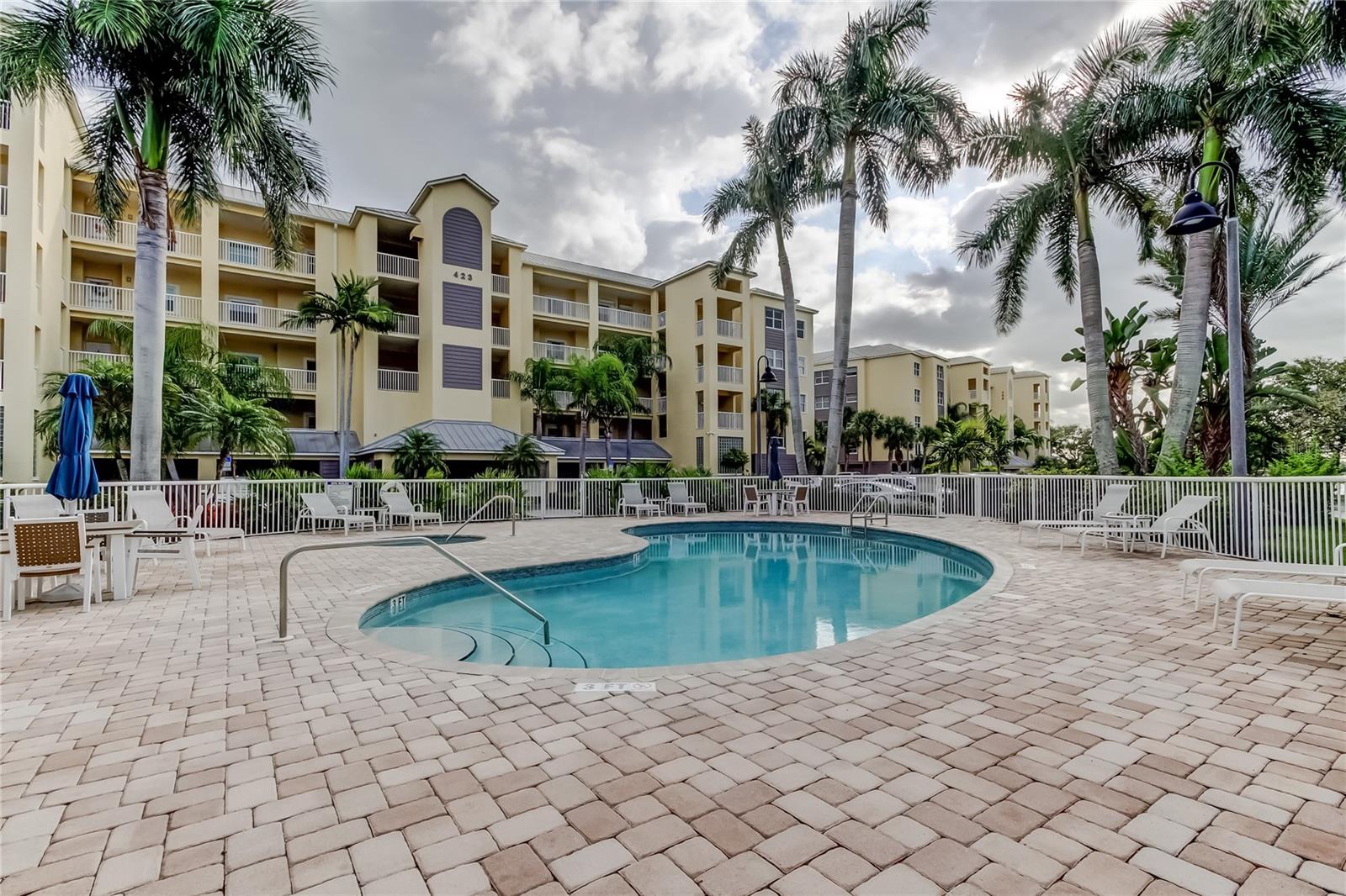 Image 34 of 41 For 425 150th Avenue 2504