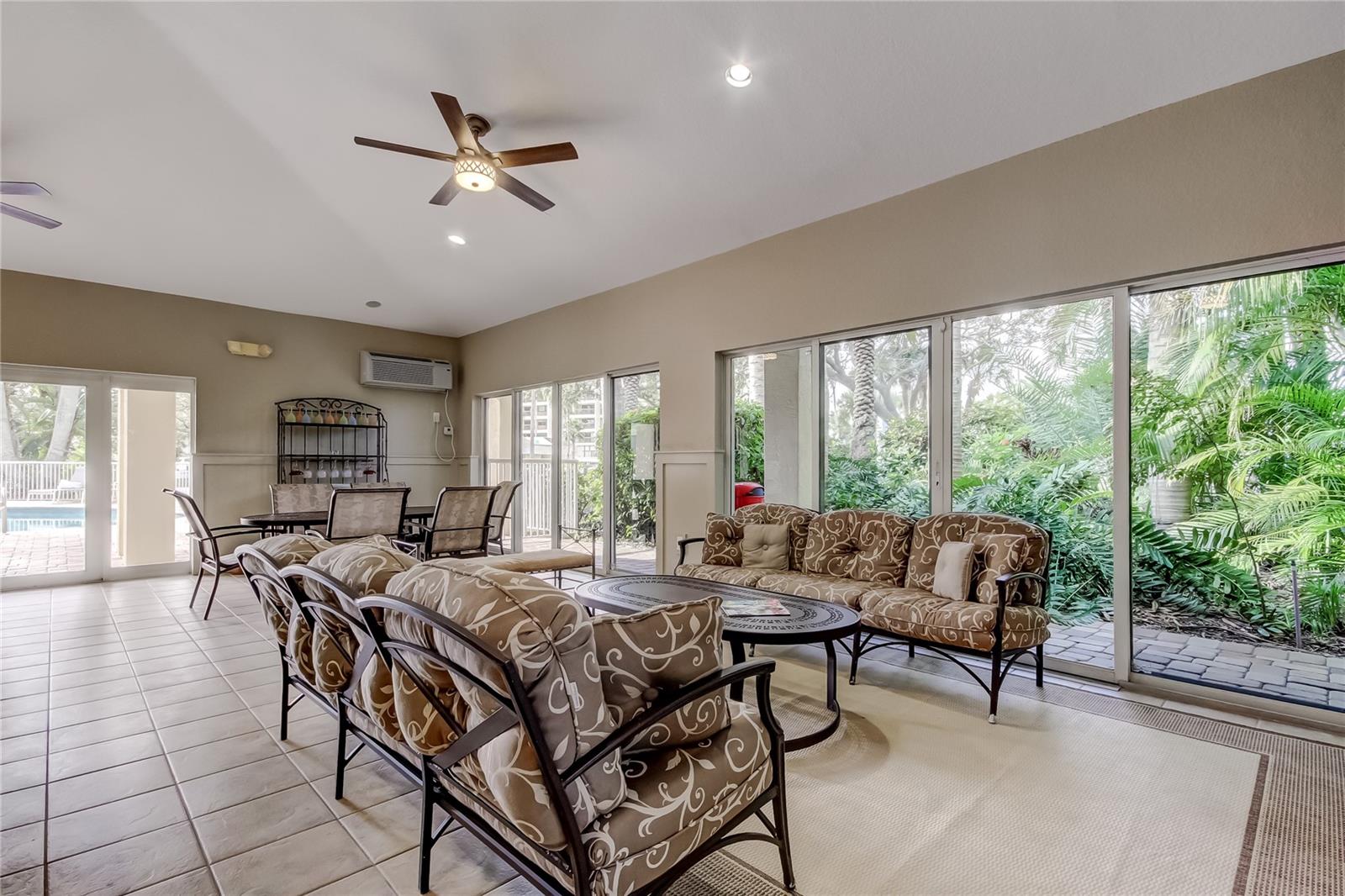 Image 37 of 41 For 425 150th Avenue 2504